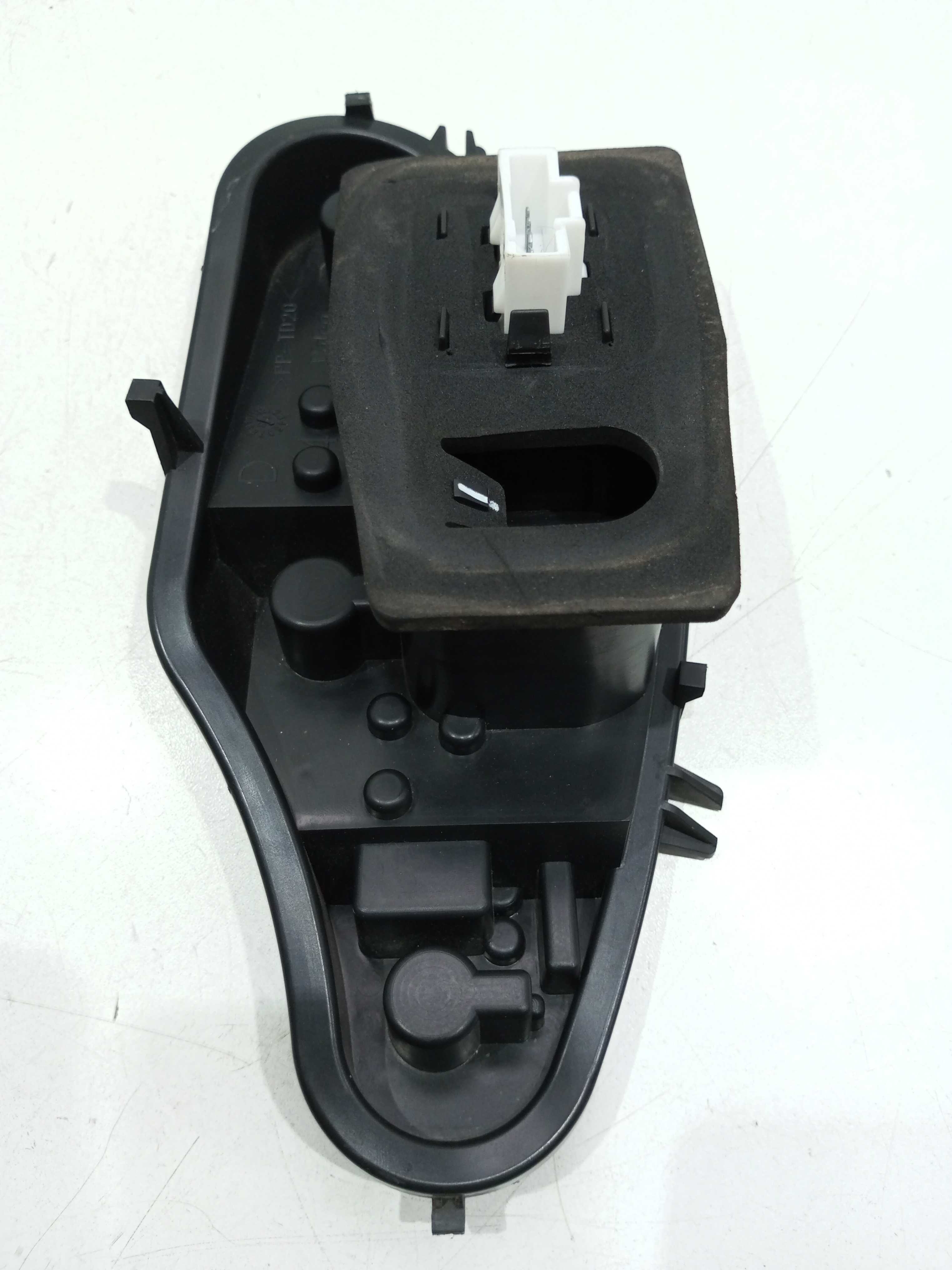 Circuito Lanterna Lado Direito Citroen C3 1.6 2014 Direito 5