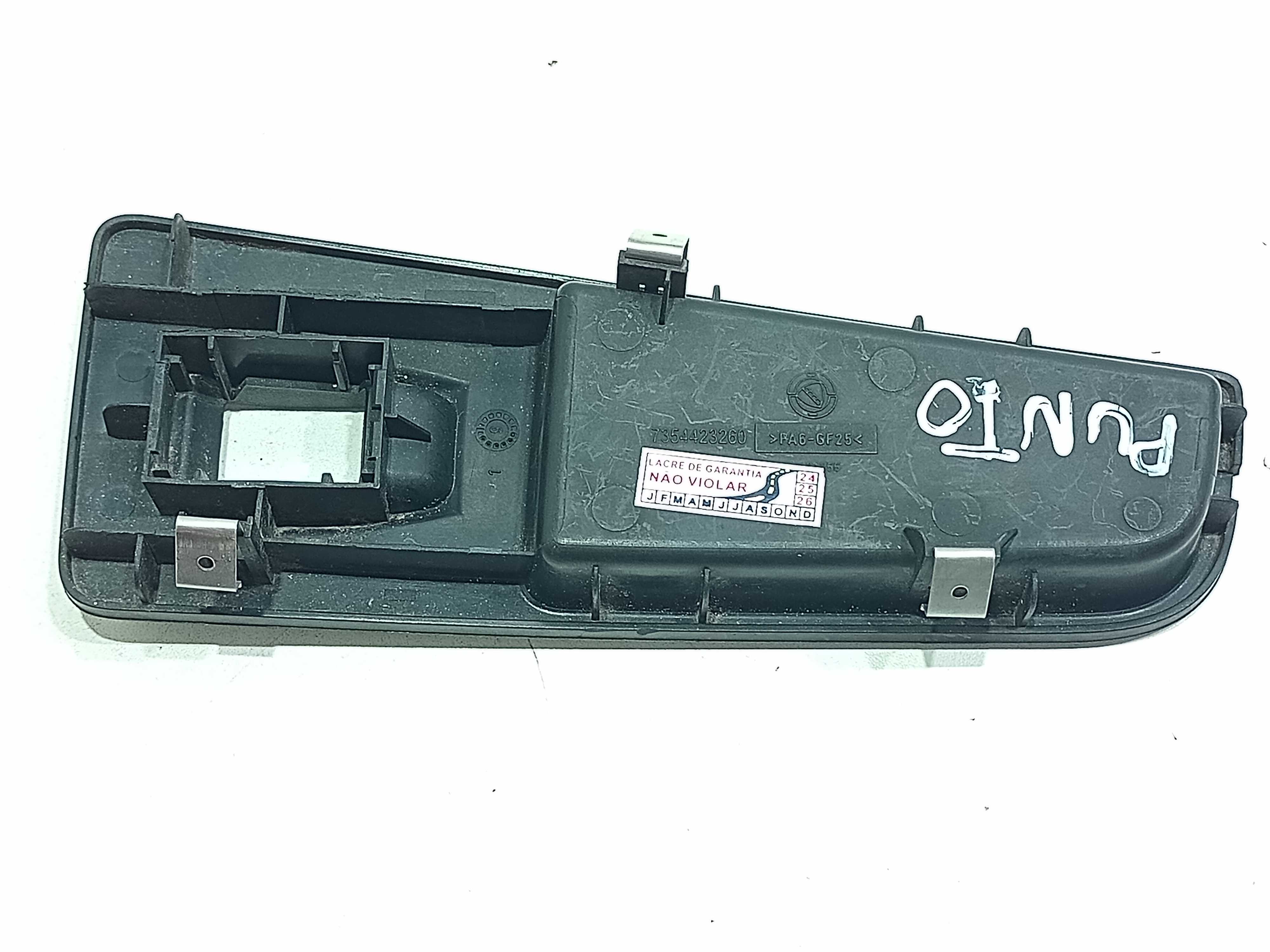 Moldura Puxador Diant Dir Botão Vidro Fiat Punto 2010 3