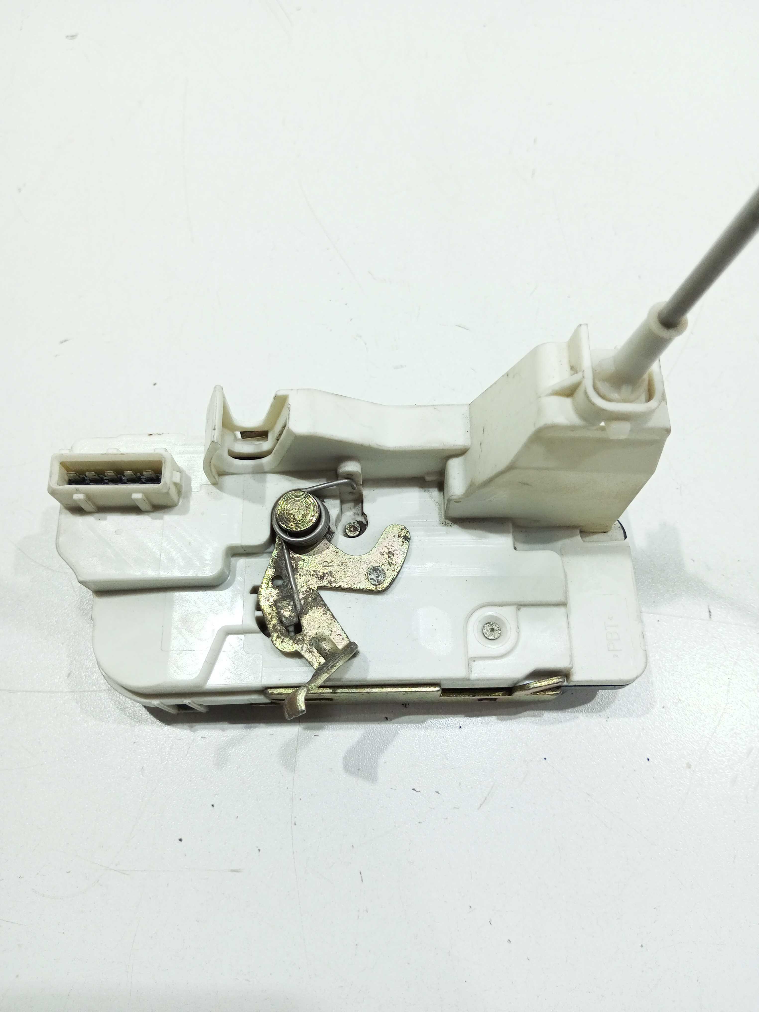 Fechadura Porta Traseira Direi. Peugeot 307 2.0 2004 Rallye 5