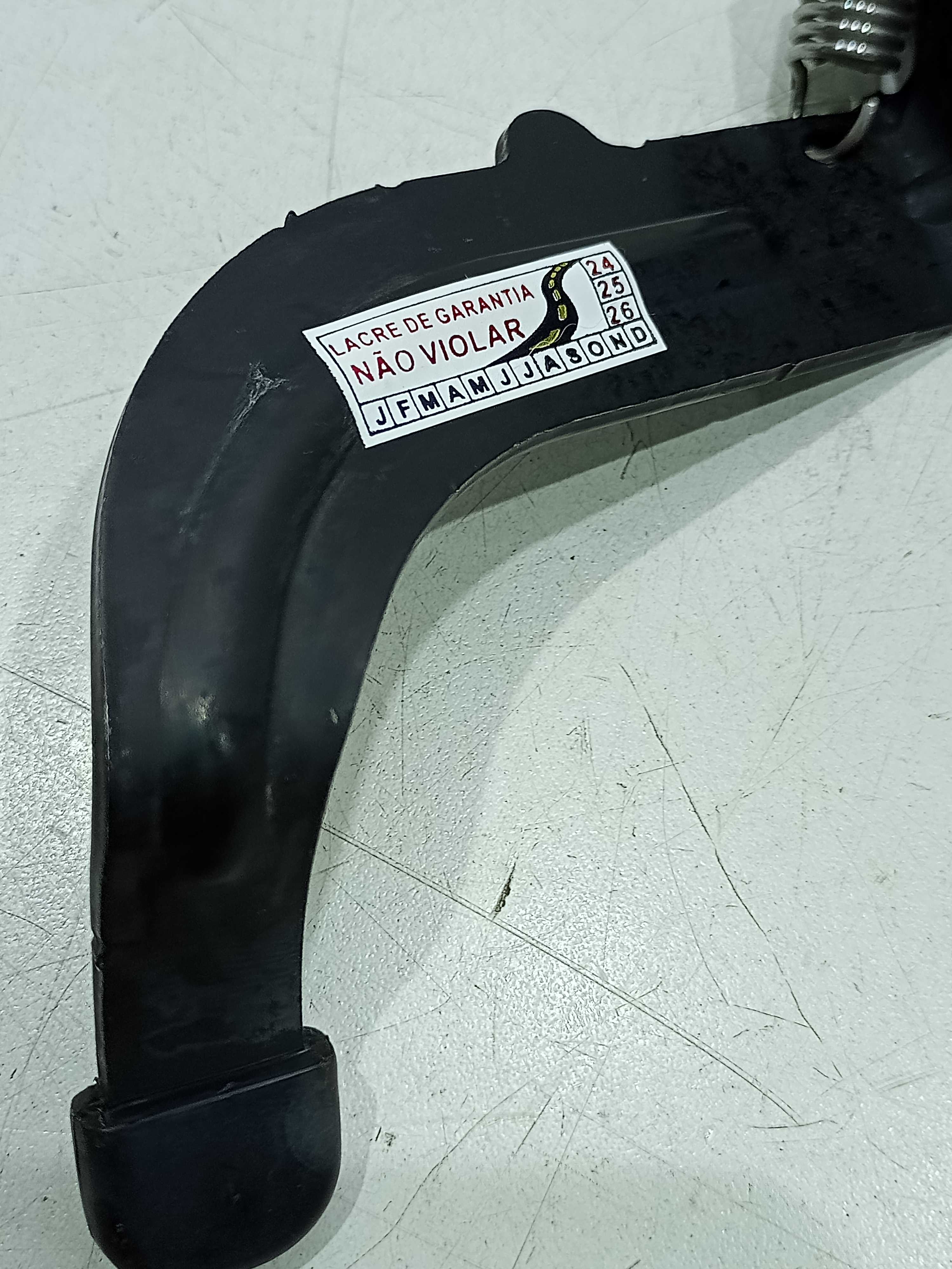 Trava Do Capô Dianteiro Nissan Versa 1.6 S 2019 2