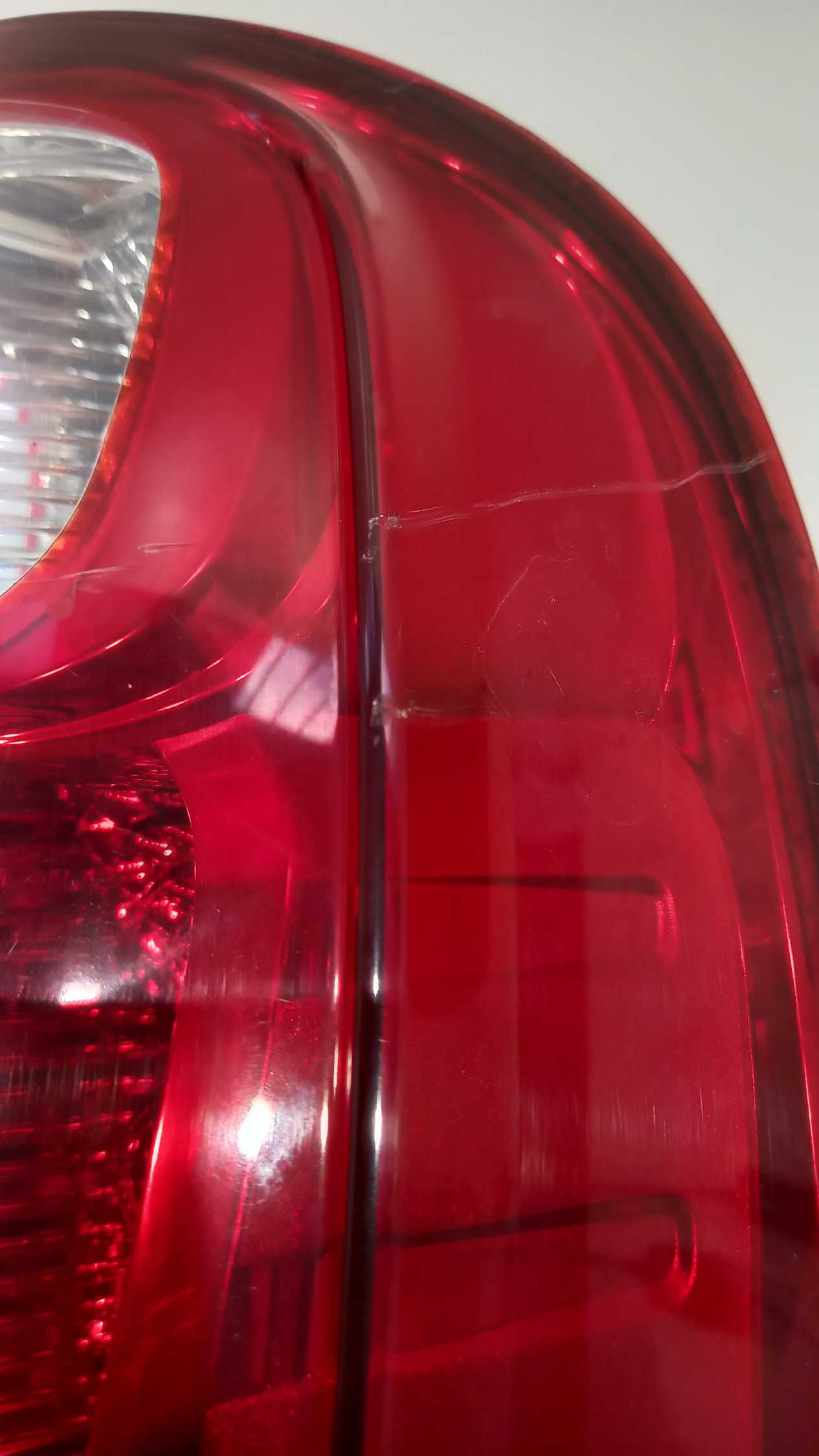 Lanterna Com Circuito Traseira Direita Uno Vivace 2014 5