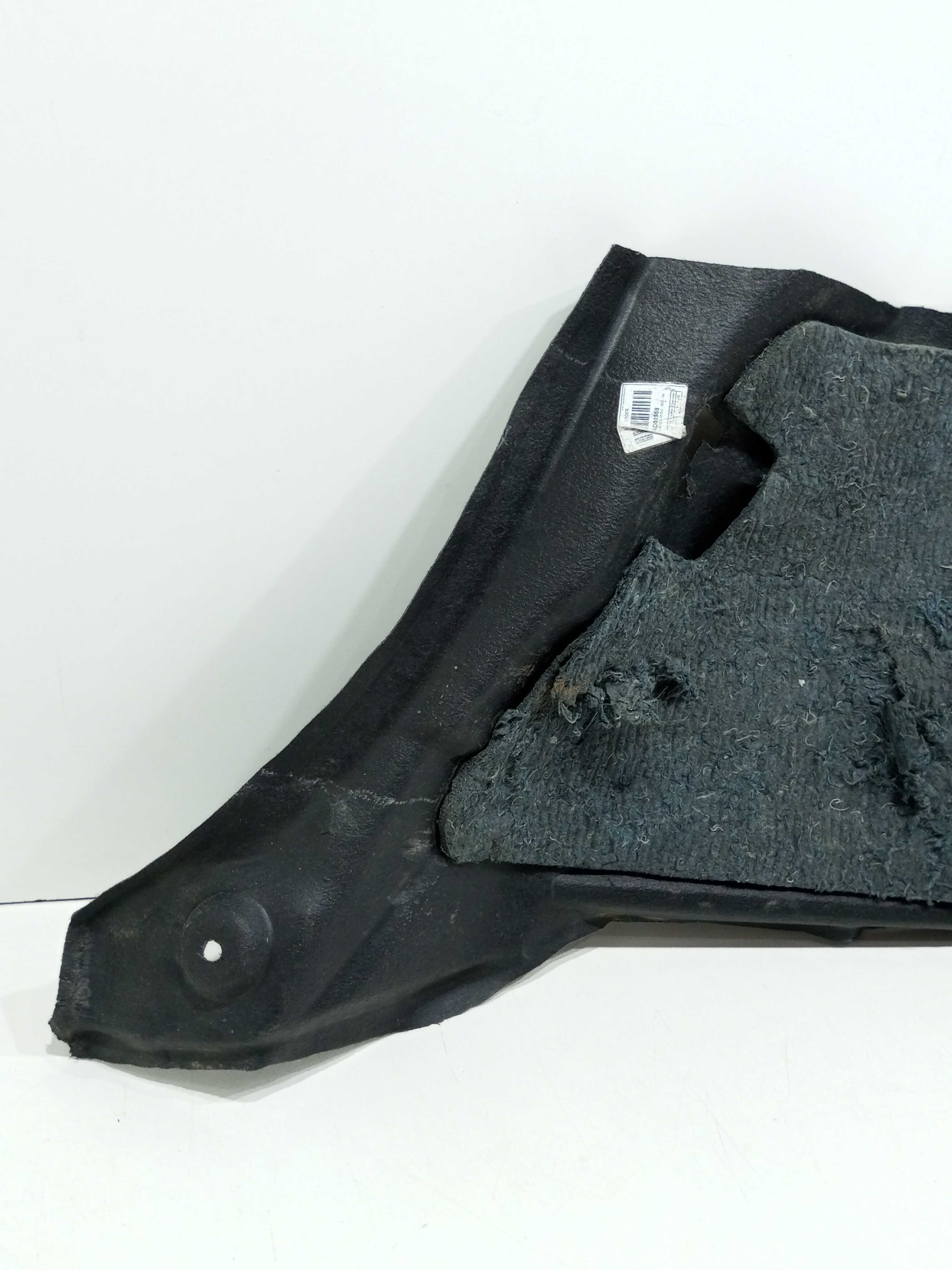 Forro Lateral Esquerdo Porta Malas Renault Sandero 2016 7