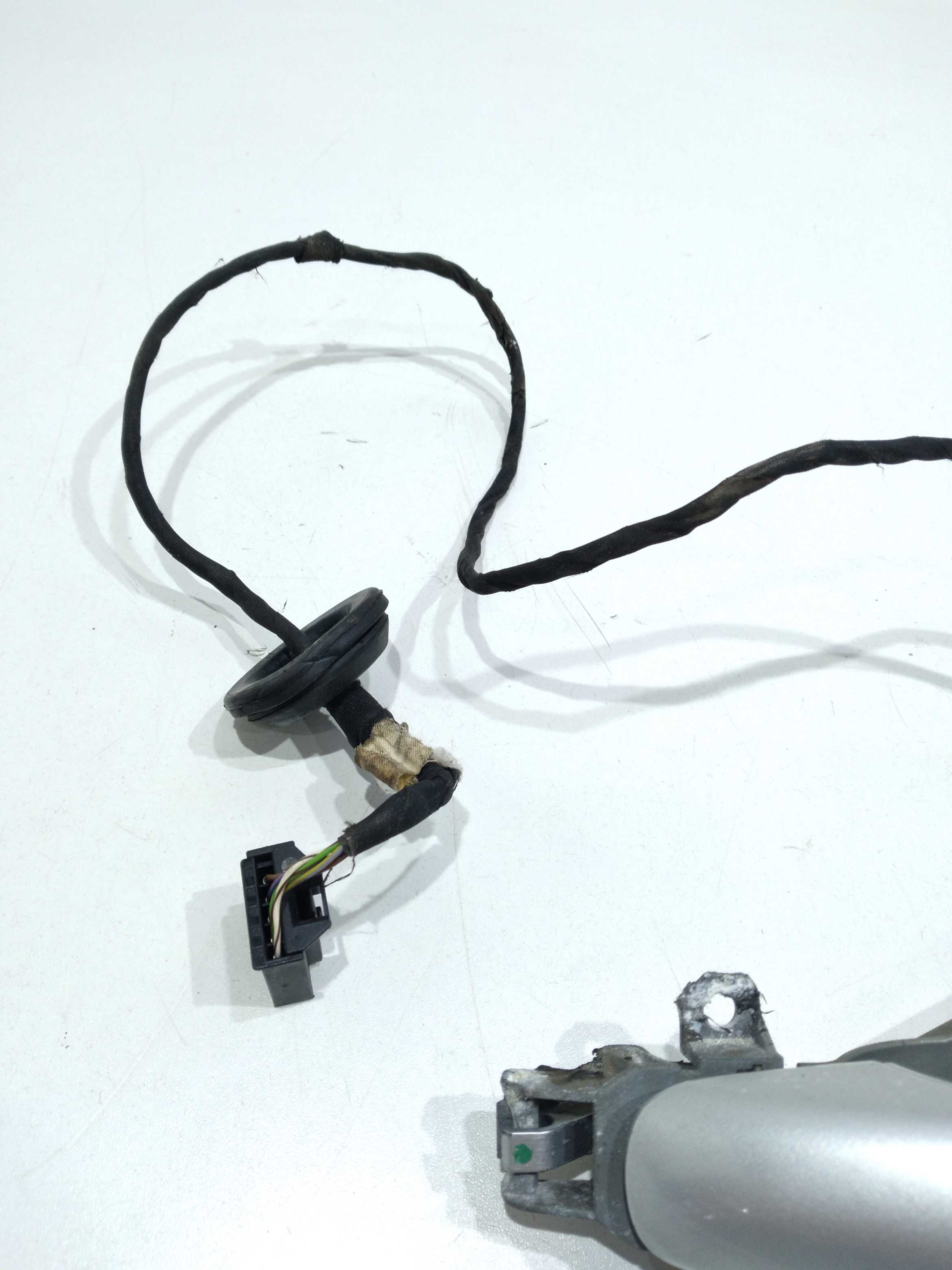 Maçaneta Externa Porta Traseira Esq. Vw Touareg 4.2 V8 2005 2