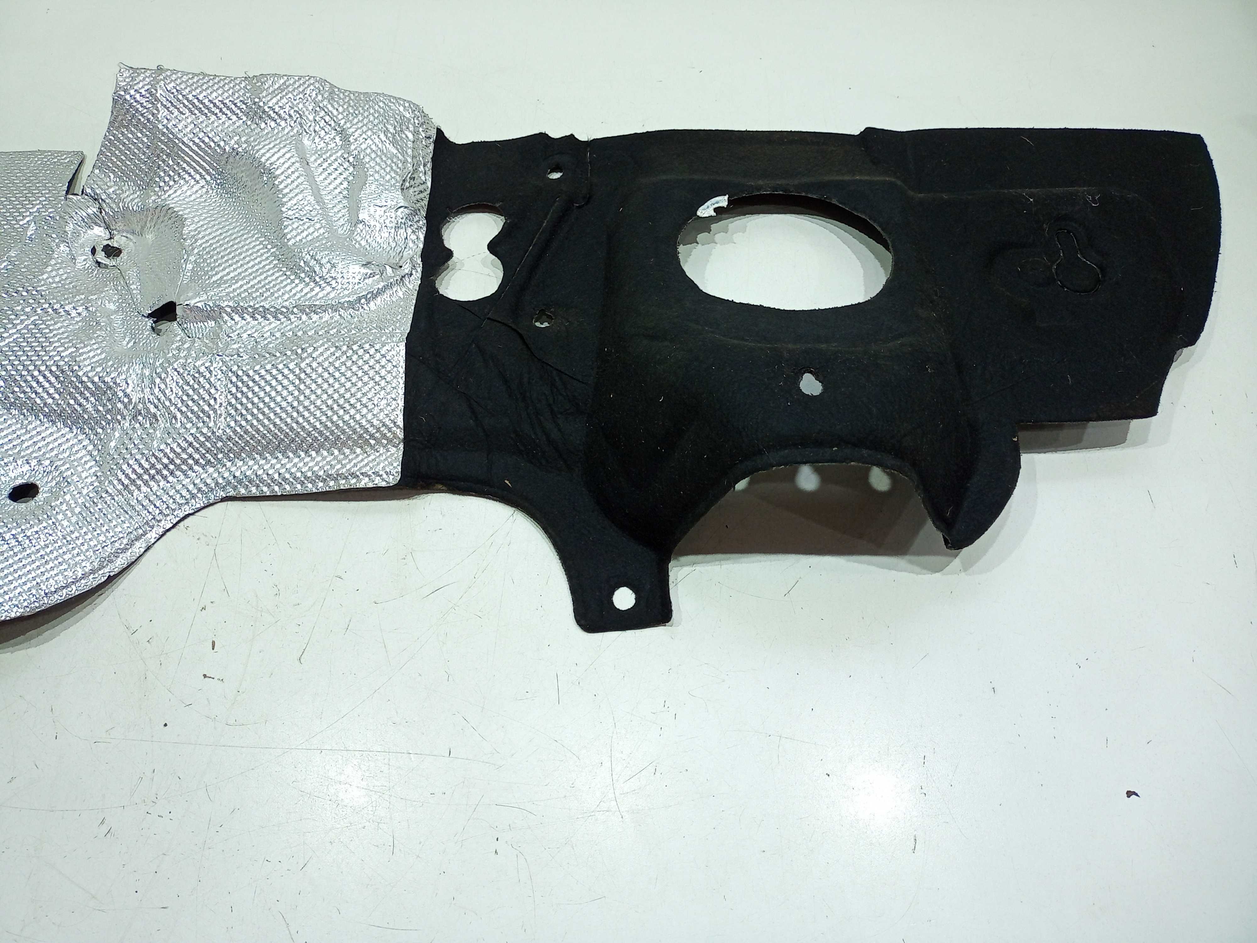 Manta Painel Corta Fogo T- Cross 1.0 Tsi 2020 Preto 3