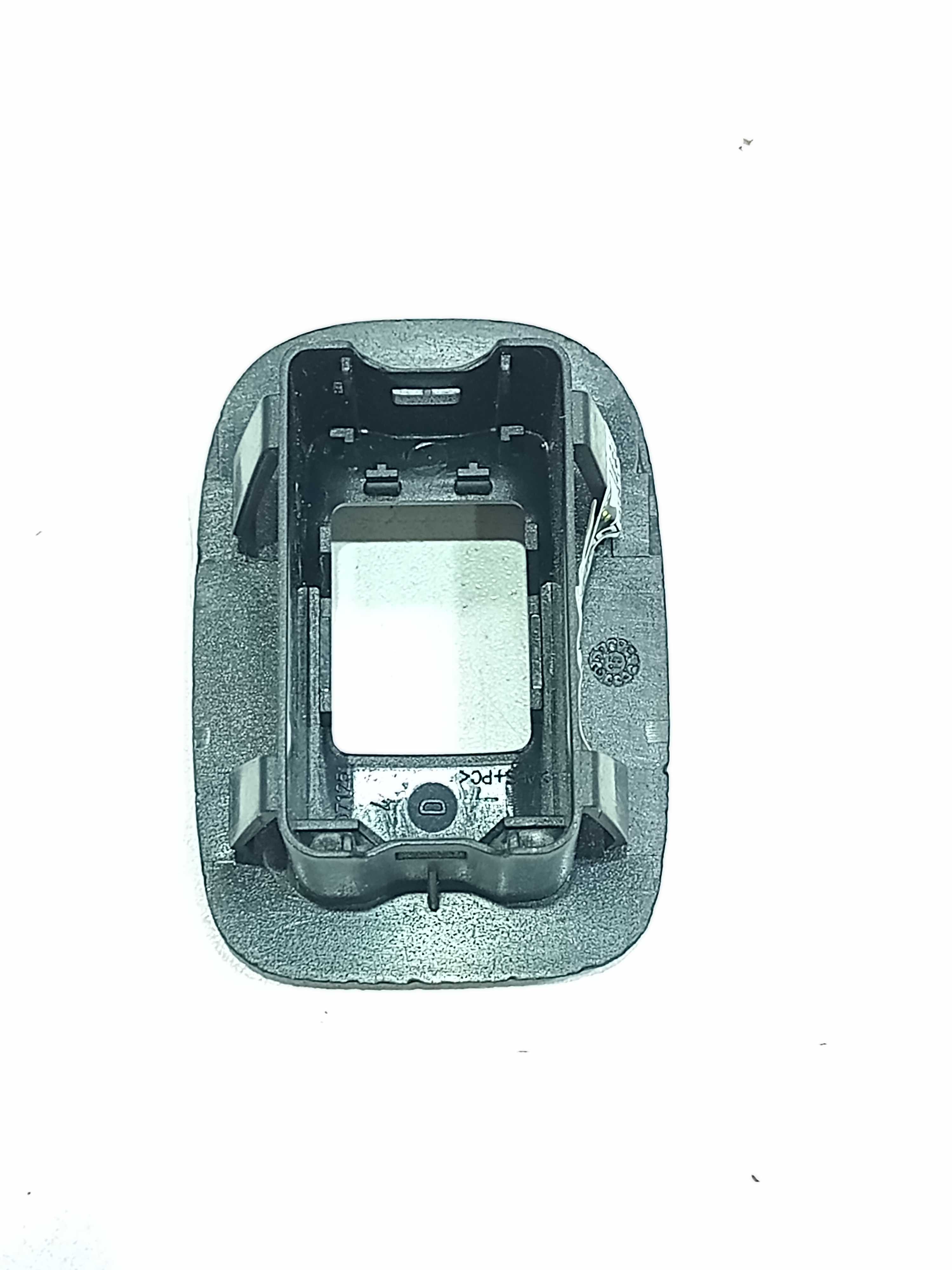 Moldura Botão Vidro Elétrico Peugeot 2008 2015 2