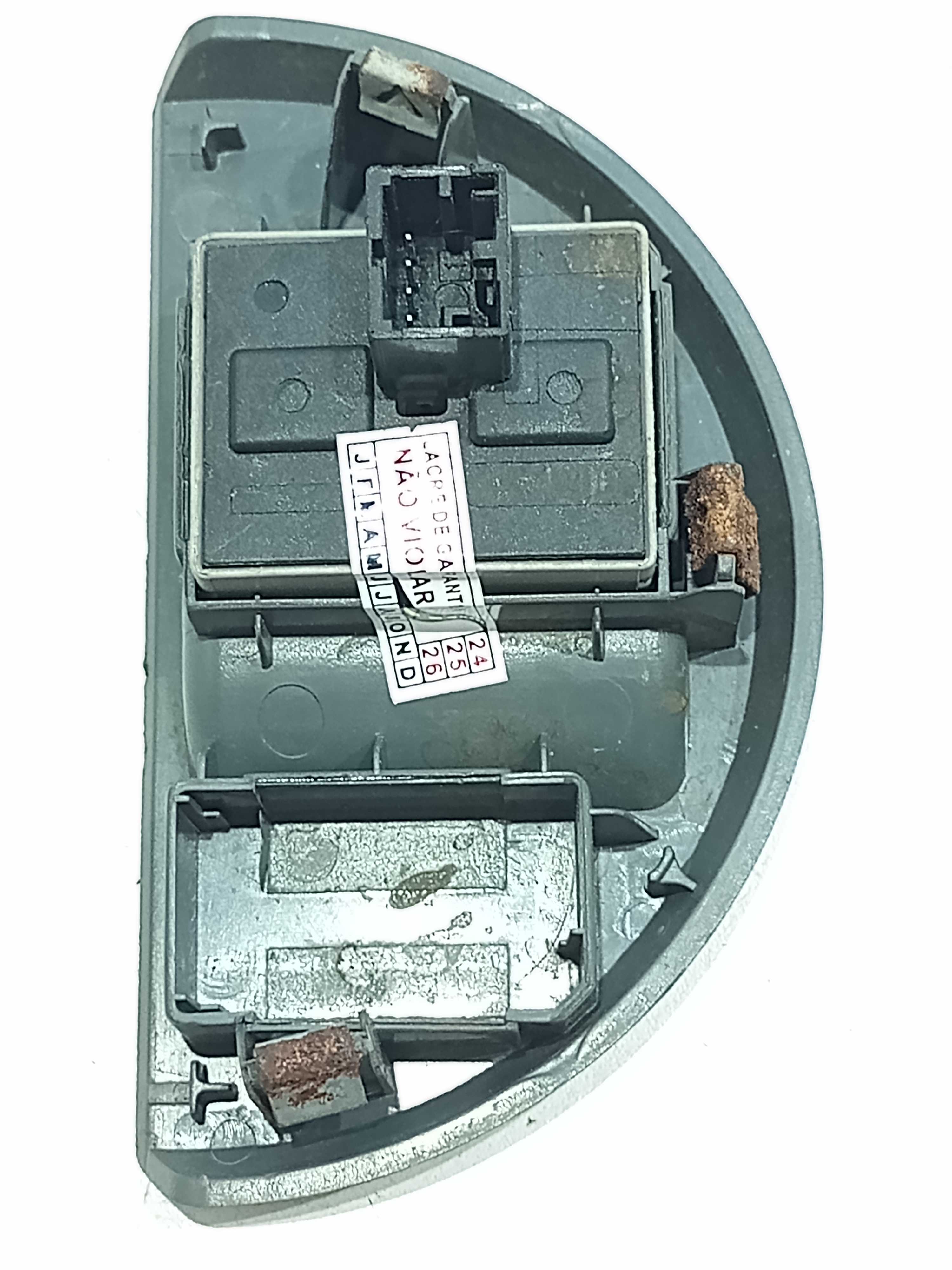 Moldura E Botão Vidro Elétrico Diant Esq Fox 2005 4