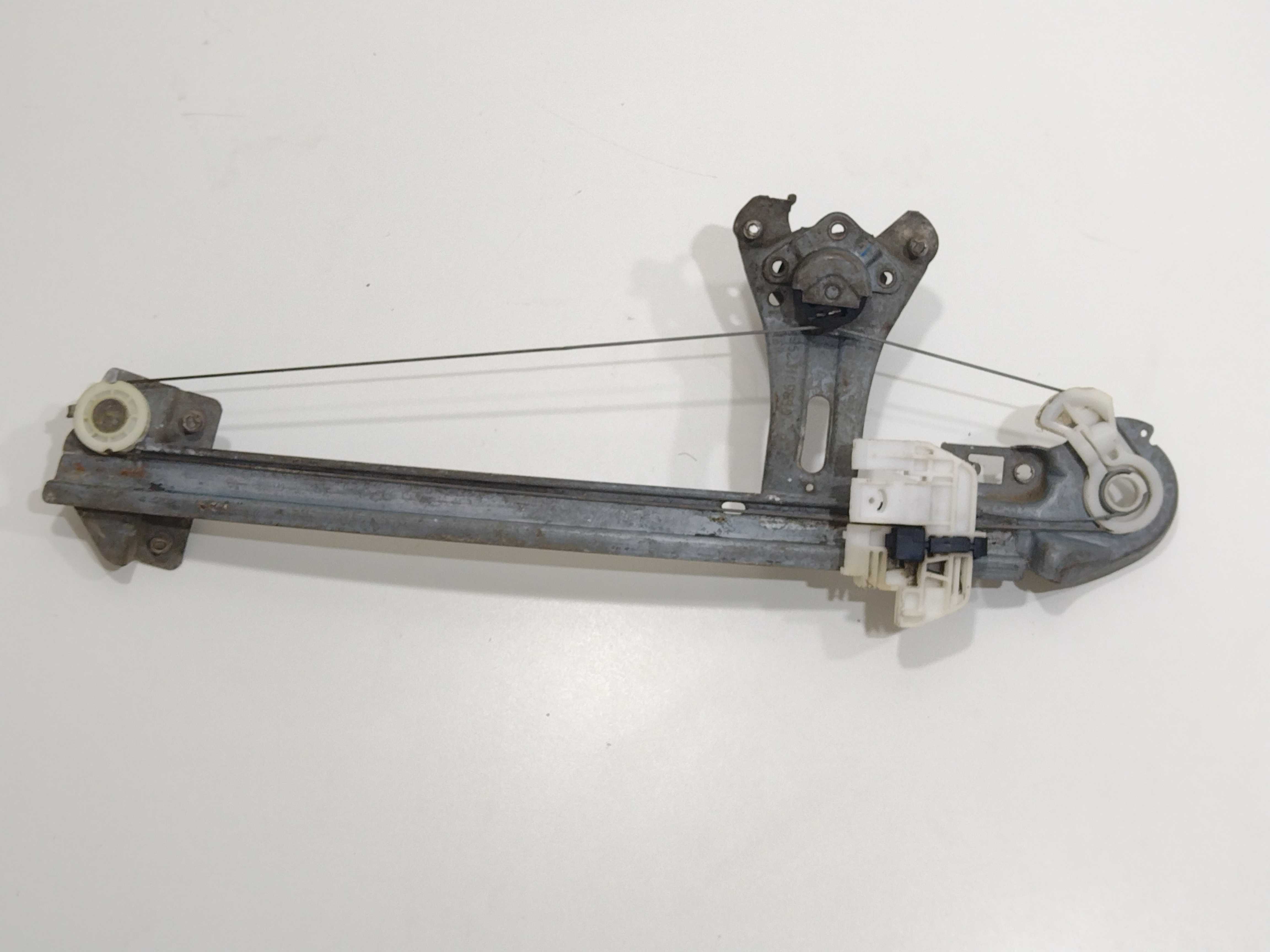 Máquina Vidro Manual Traseira Direita Peugeot 206 Sw 2008 2