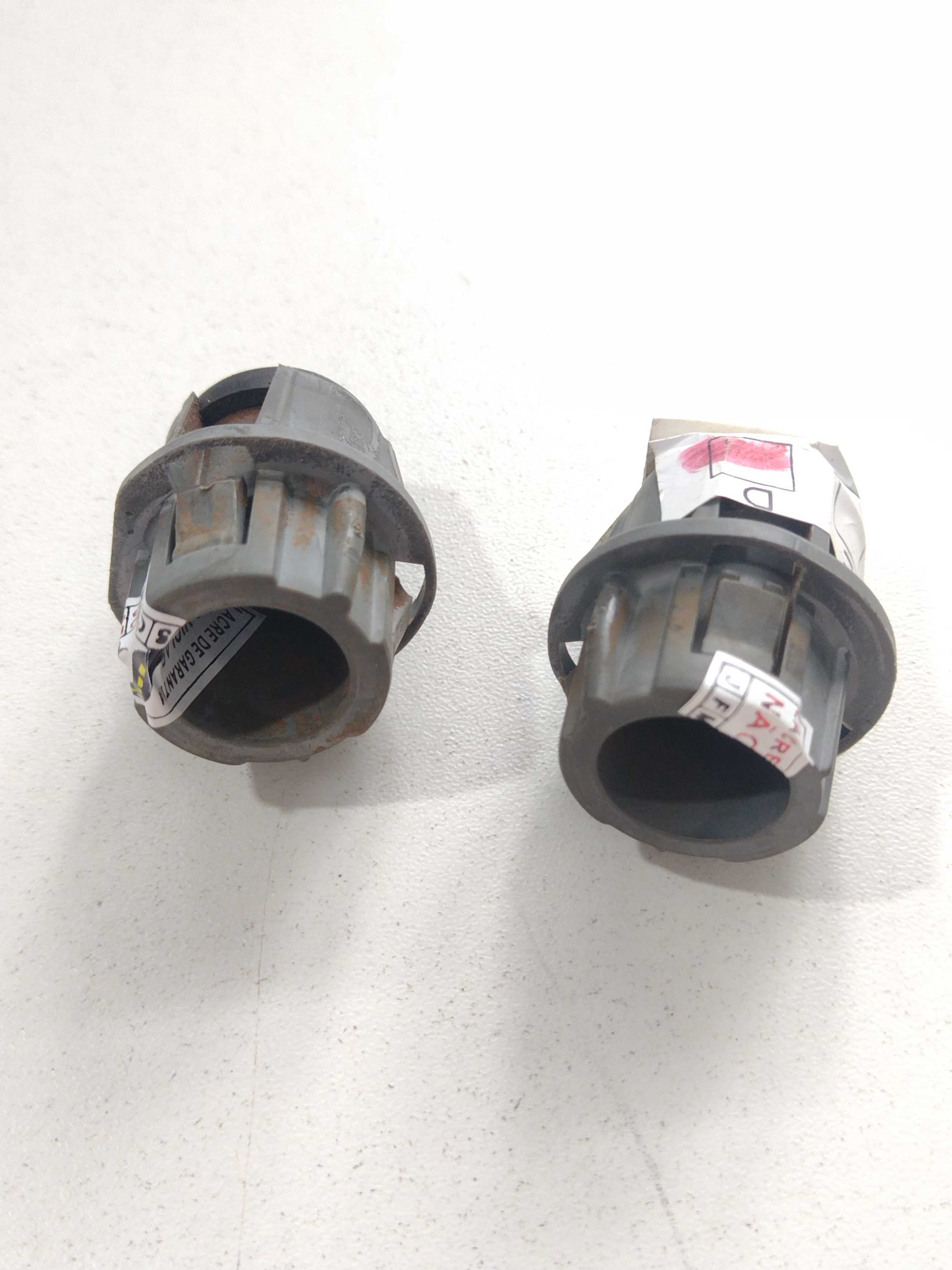 Par Batente Capô Renault Sandero 2013 2