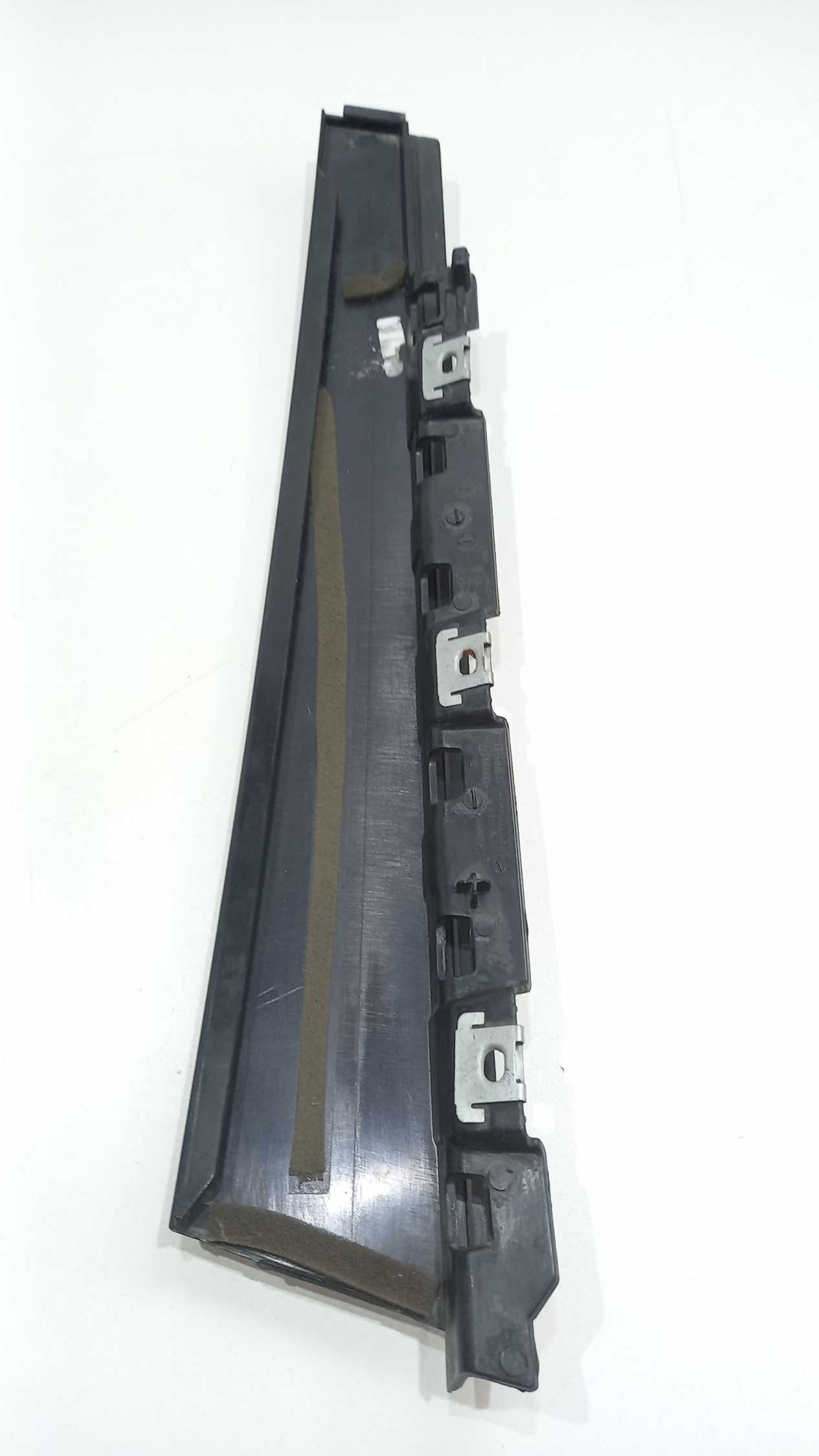 Faixa Da  Coluna Porta Dianteira Esquerda Peugeot 208 2014 3