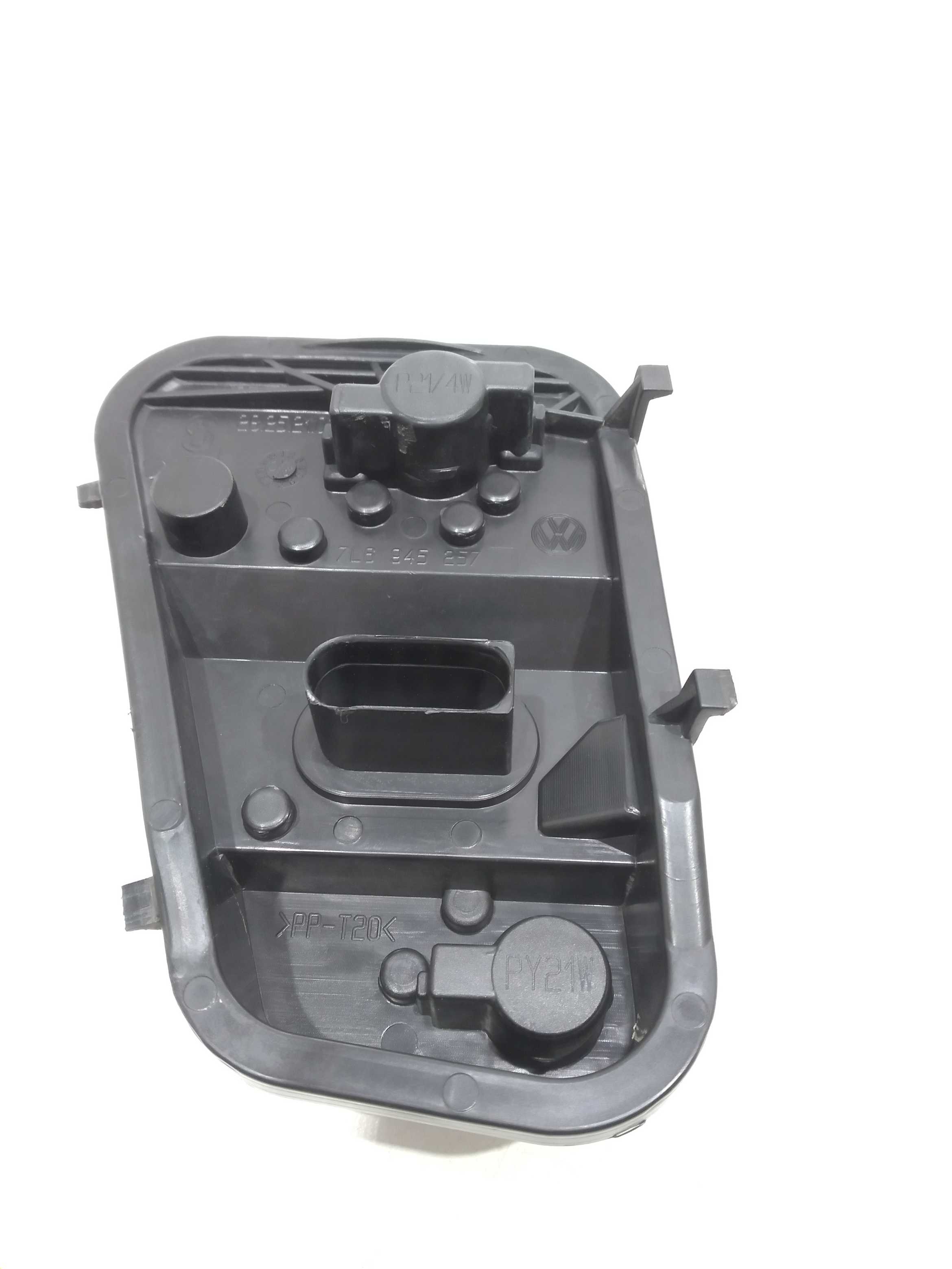 Circuito Lanterna Tras. Esquerda Vw Touareg 4.2 V8 2005 2