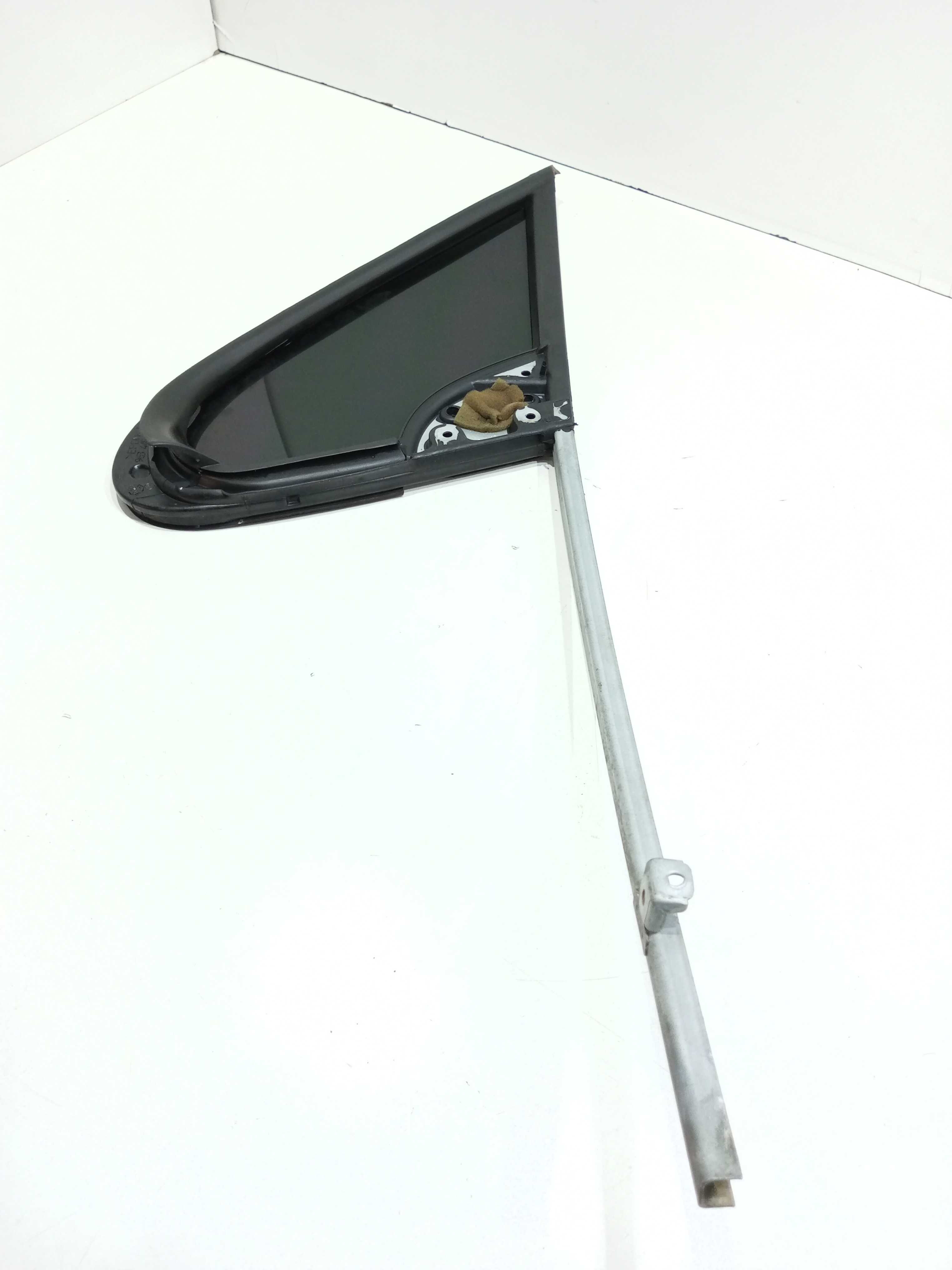 Vidro Fixo Porta Dianteira Direita Peugeot 307 2.0 2004 4