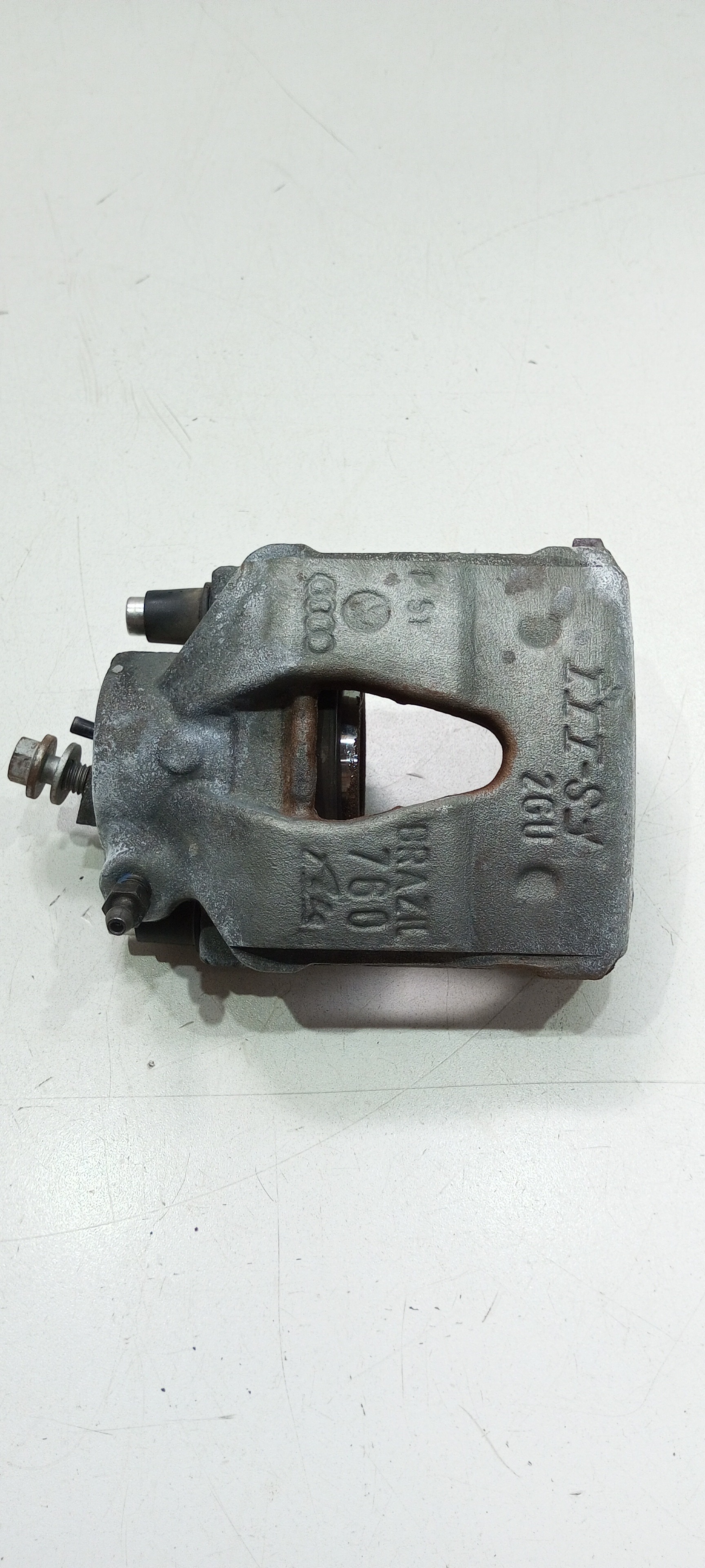 Pinça De Freio Dianteira Direita Volkswagen Saveiro 2018 3