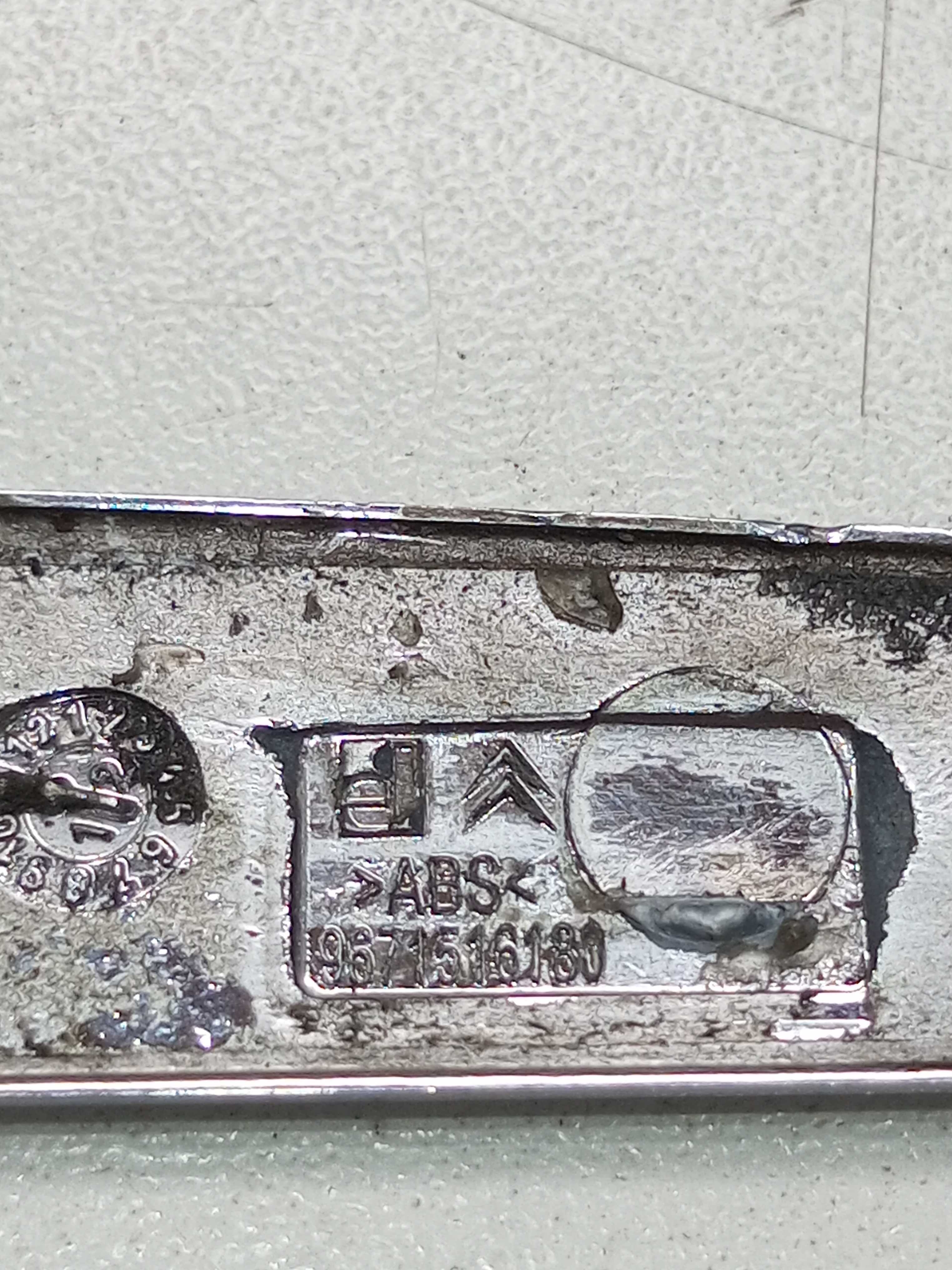 Emblema Exclusive Porta Esquerda C3 2014 4