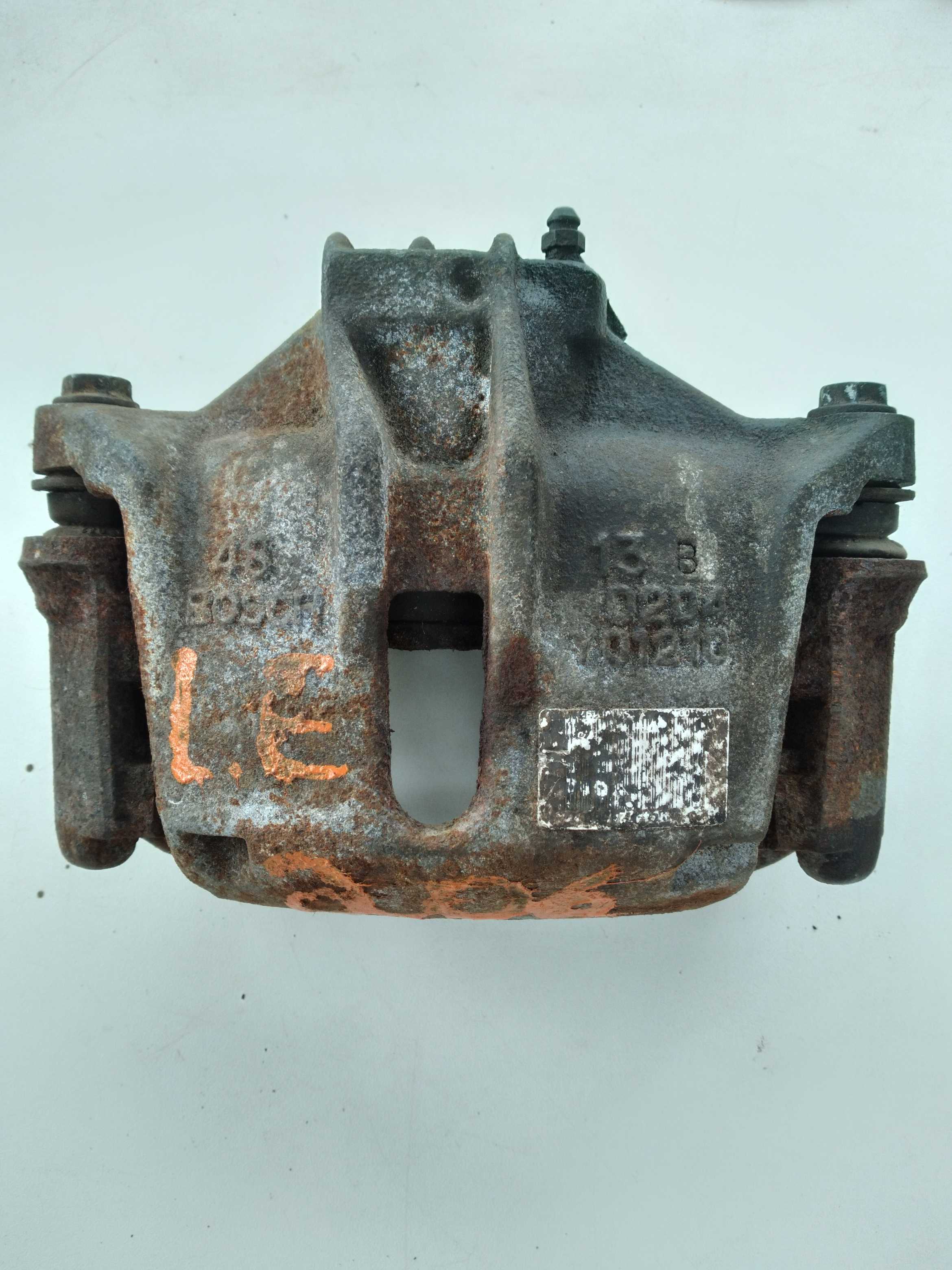 Pinça dianteira esquerda peugeot 206 1.4 2