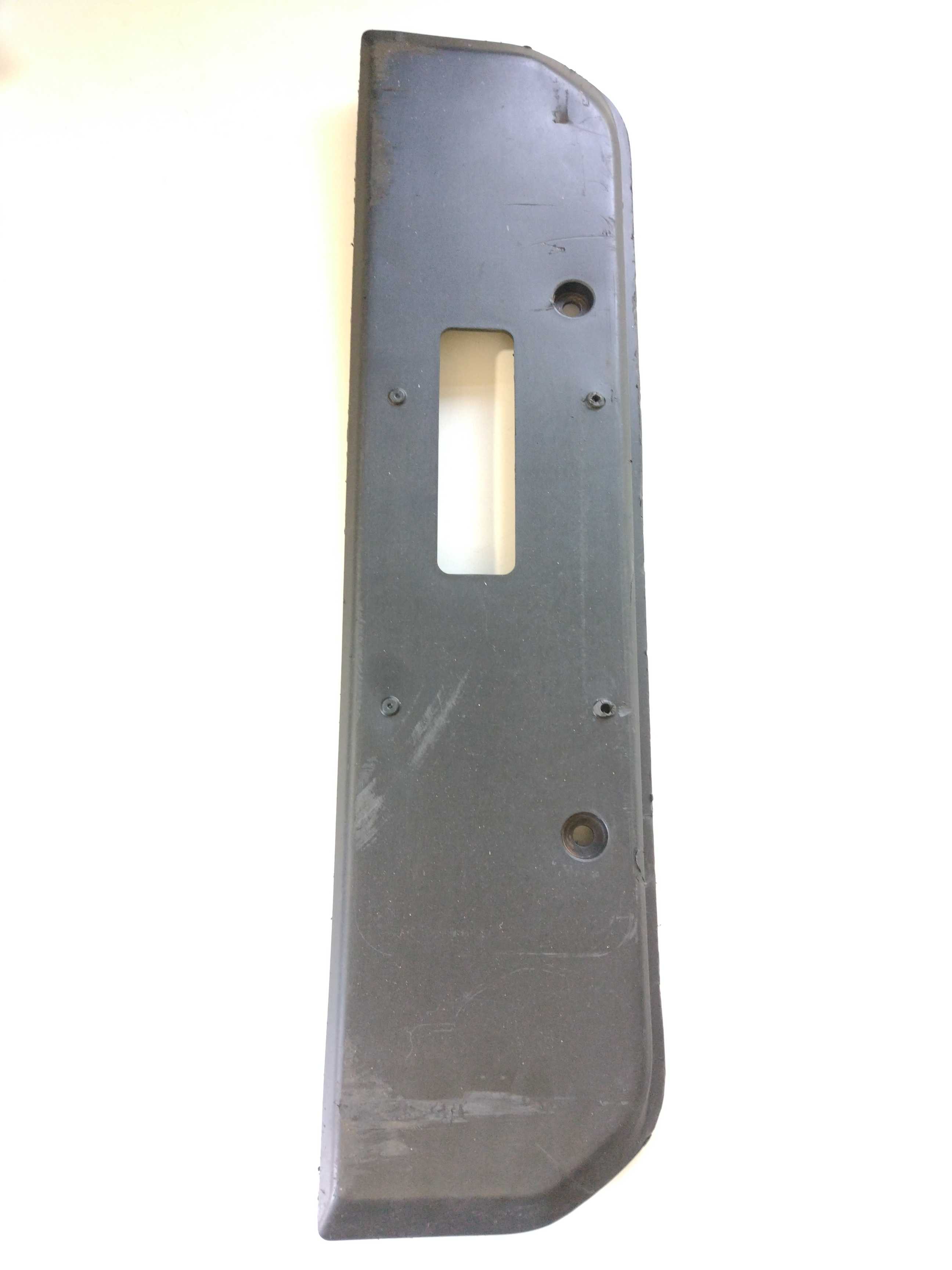 Suporte Moldura Placa Traseira Strada Hw 2018 100201903
