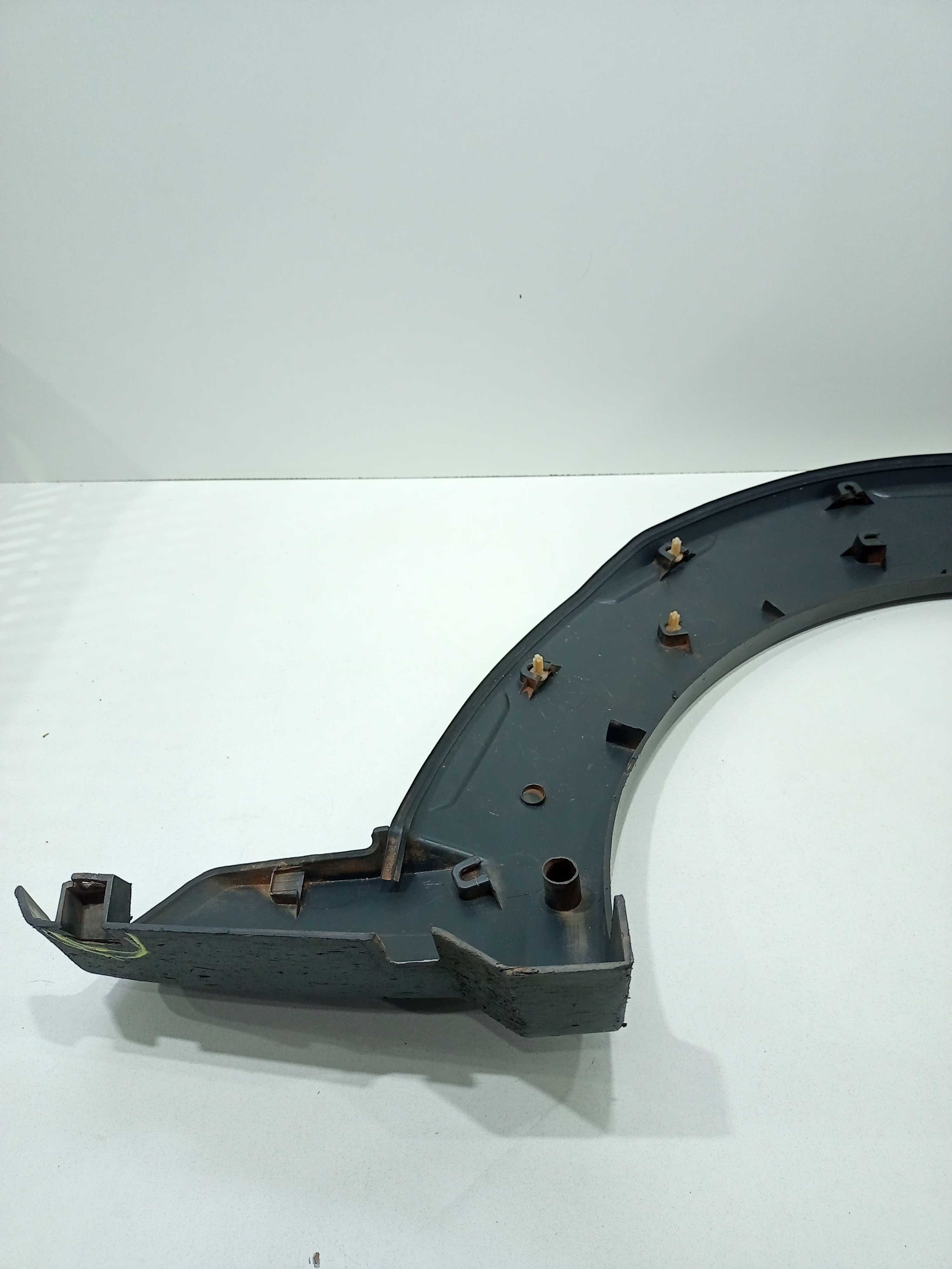 Moldura Paralama Direito Fiat Strada 2018 4