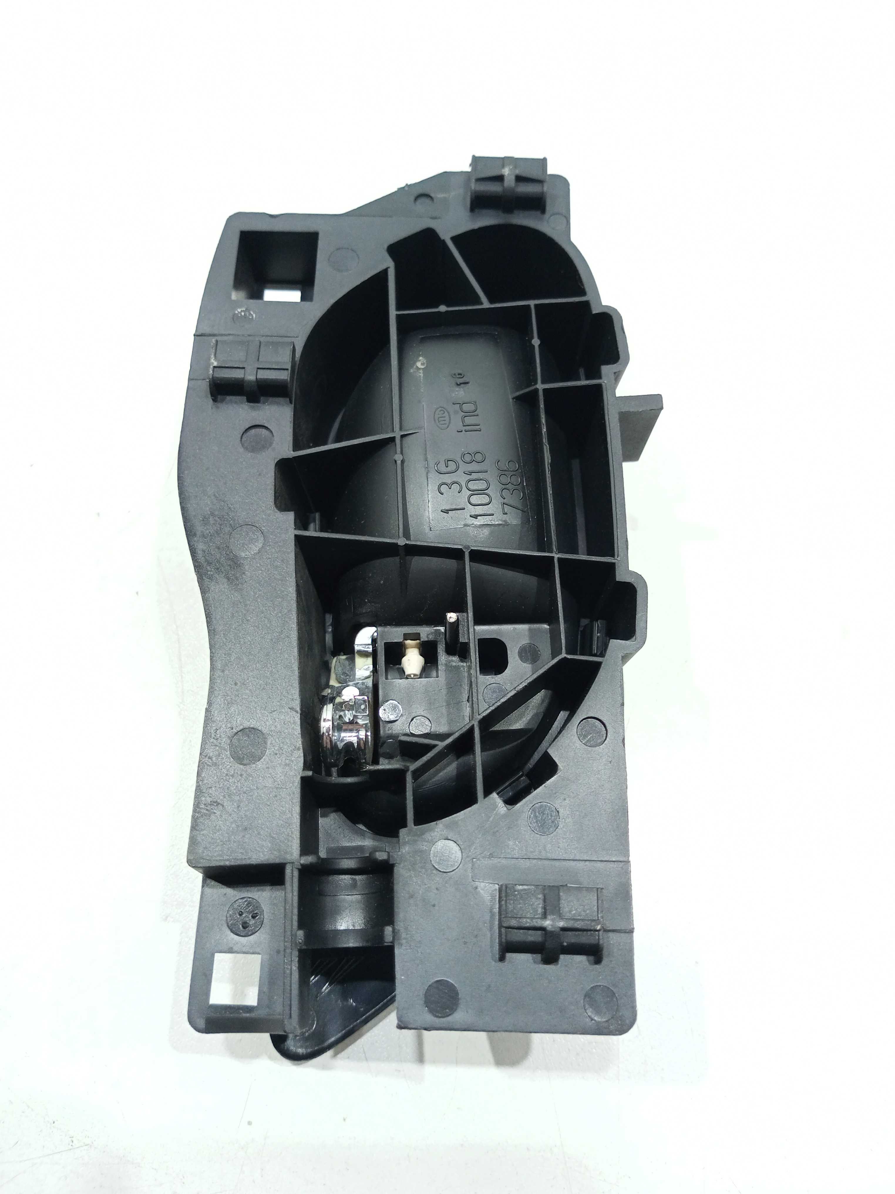 Maçaneta Interna Porta Traseira Esquerda Citroen C4 2012  Preto/cromado Traseira 5