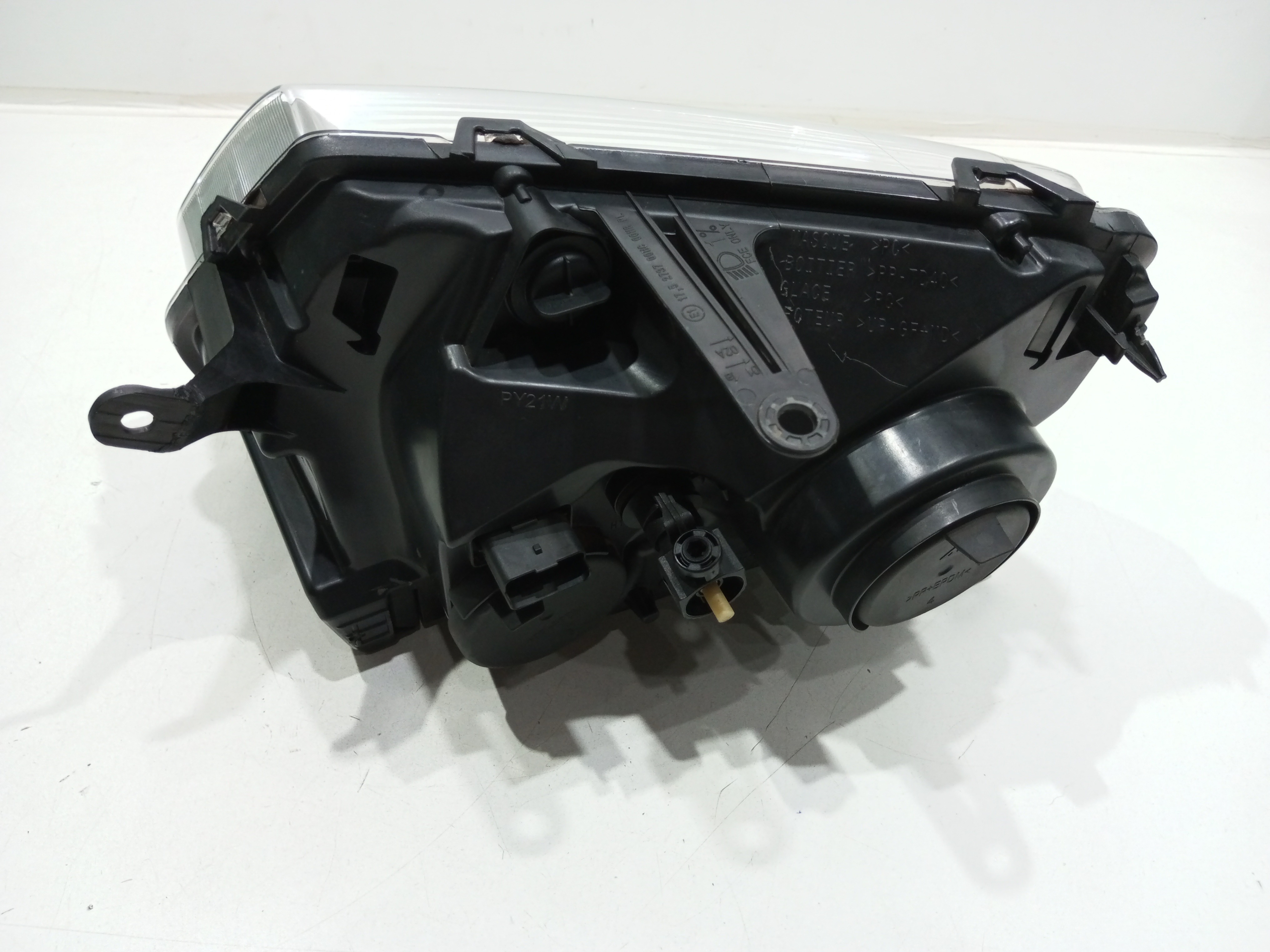 Farol Dianteiro Direito Renault Duster 2014 Original 10