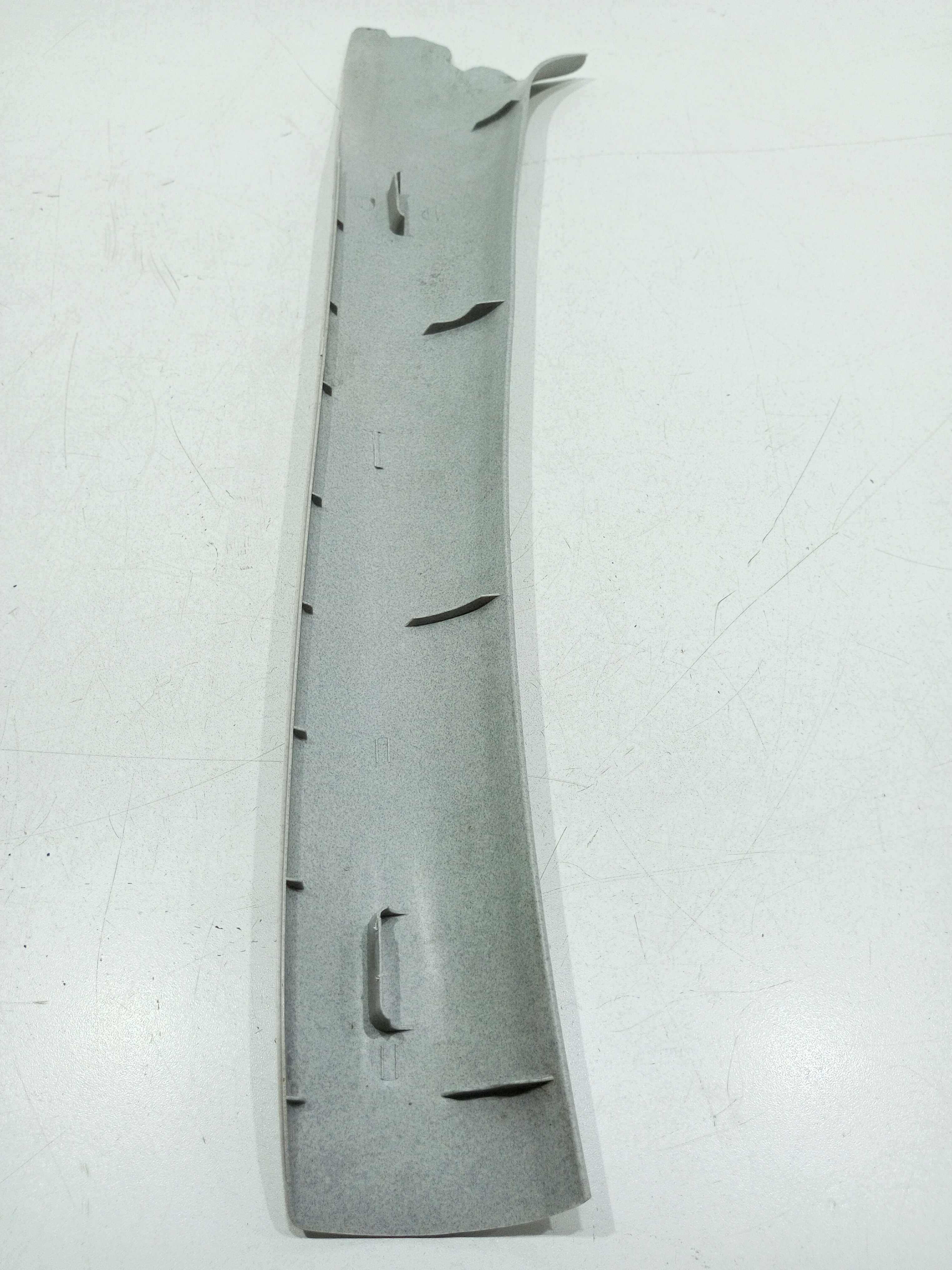 Acabamento Direito Coluna Parabrisa Fiat Siena Fire 2011 4