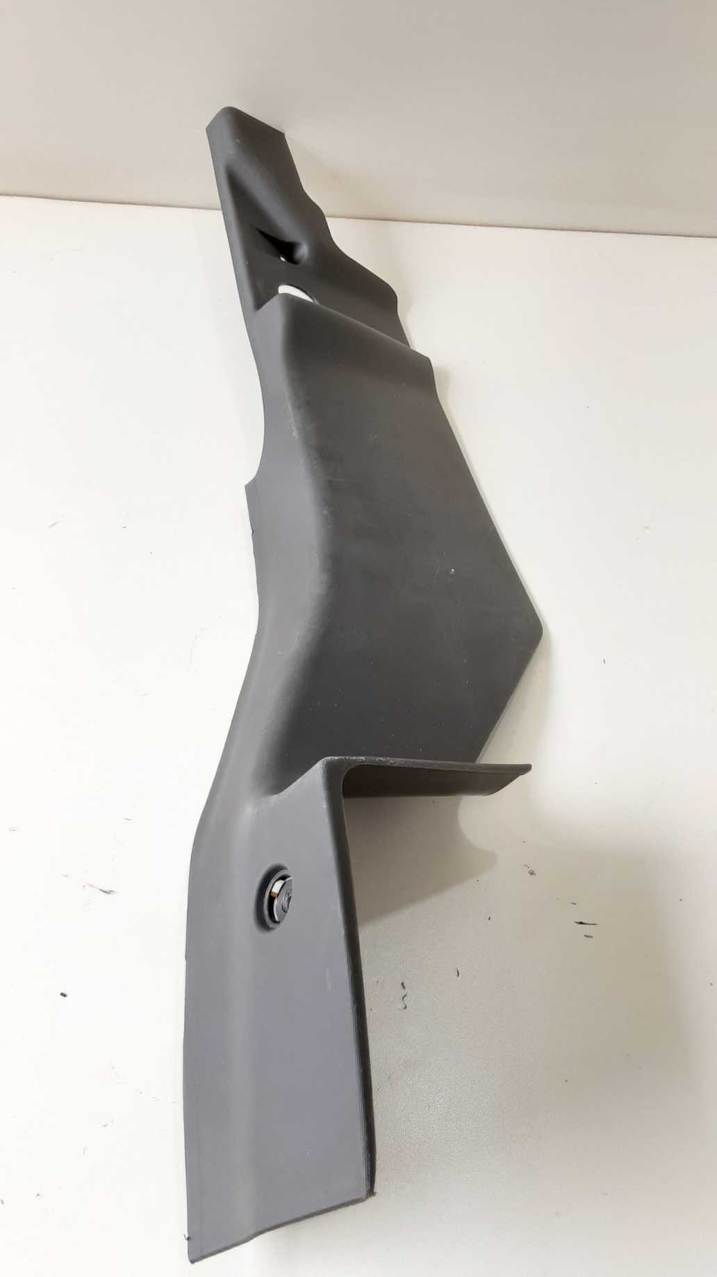 Soleira Traseira Esquerda Fiat Grand Siena Attrac.1.4 2013 1