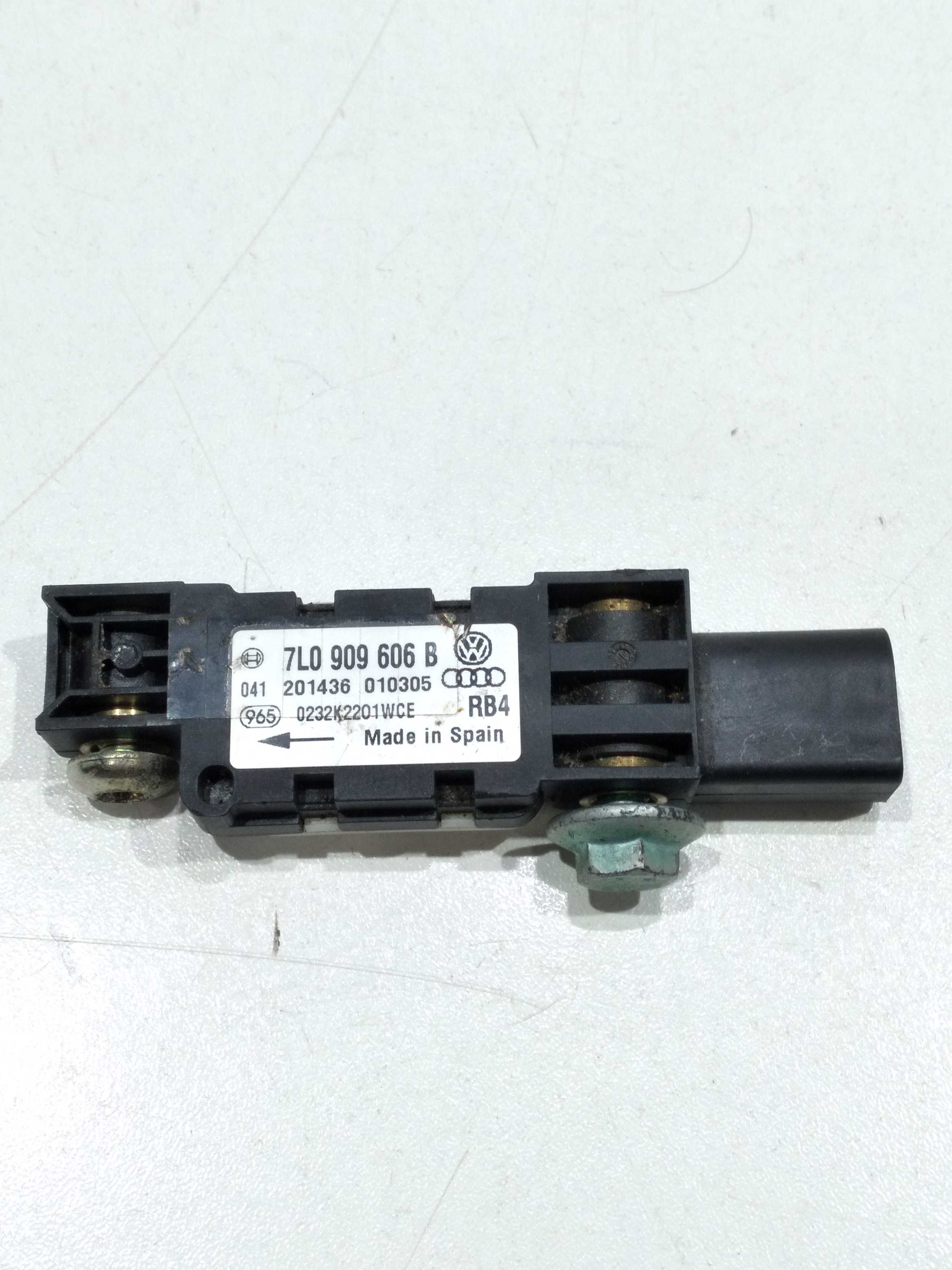 Sensor De Airbarg Vw Touareg 4.2 V8 2005 1