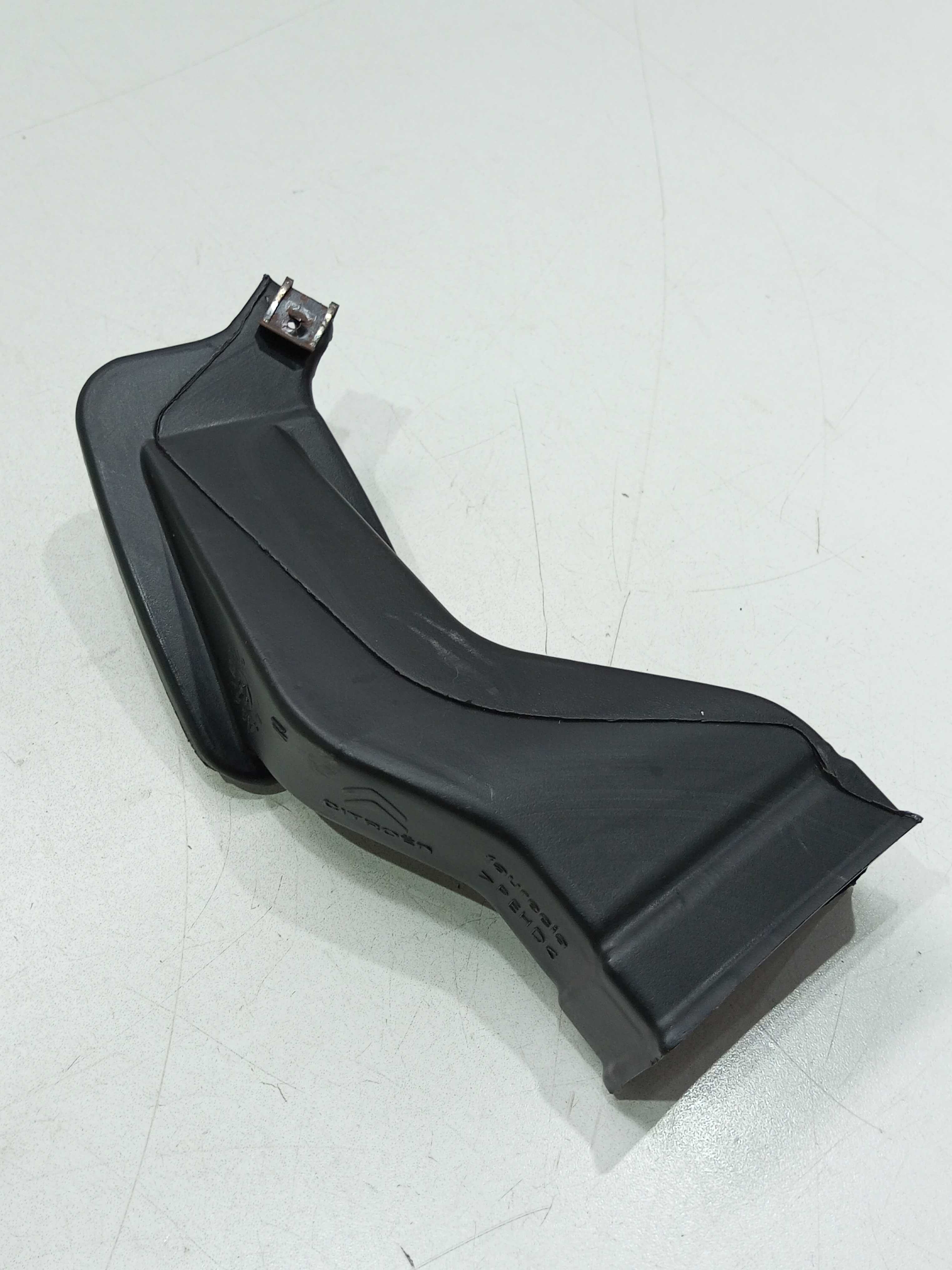 Duto Ventilação Ar Do Painel Lado Esquerdo Citroen C3 1.6 3