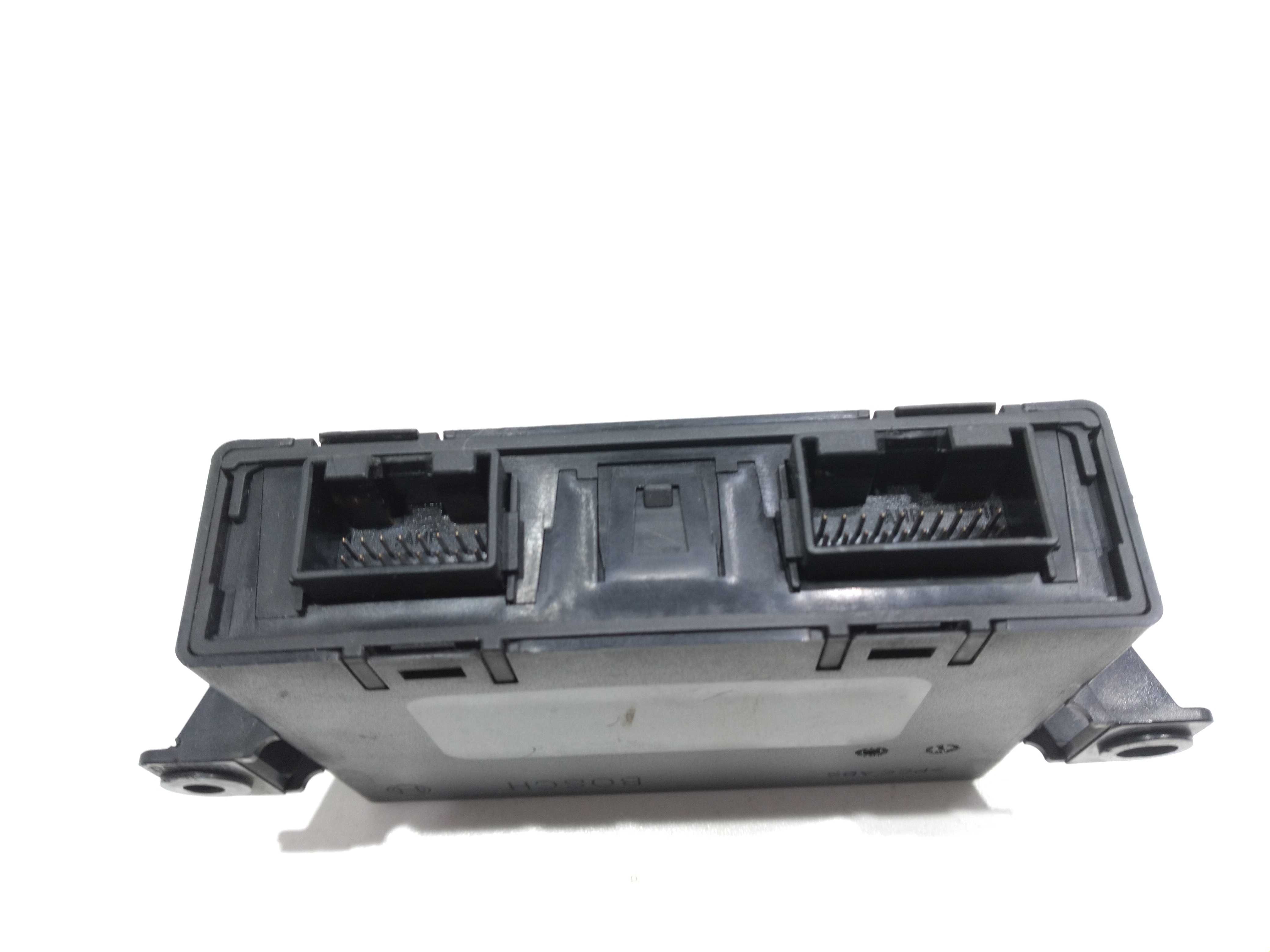 Módulo De  Estacionamento Volkswagen Touareg 4.2 V8 2005 3