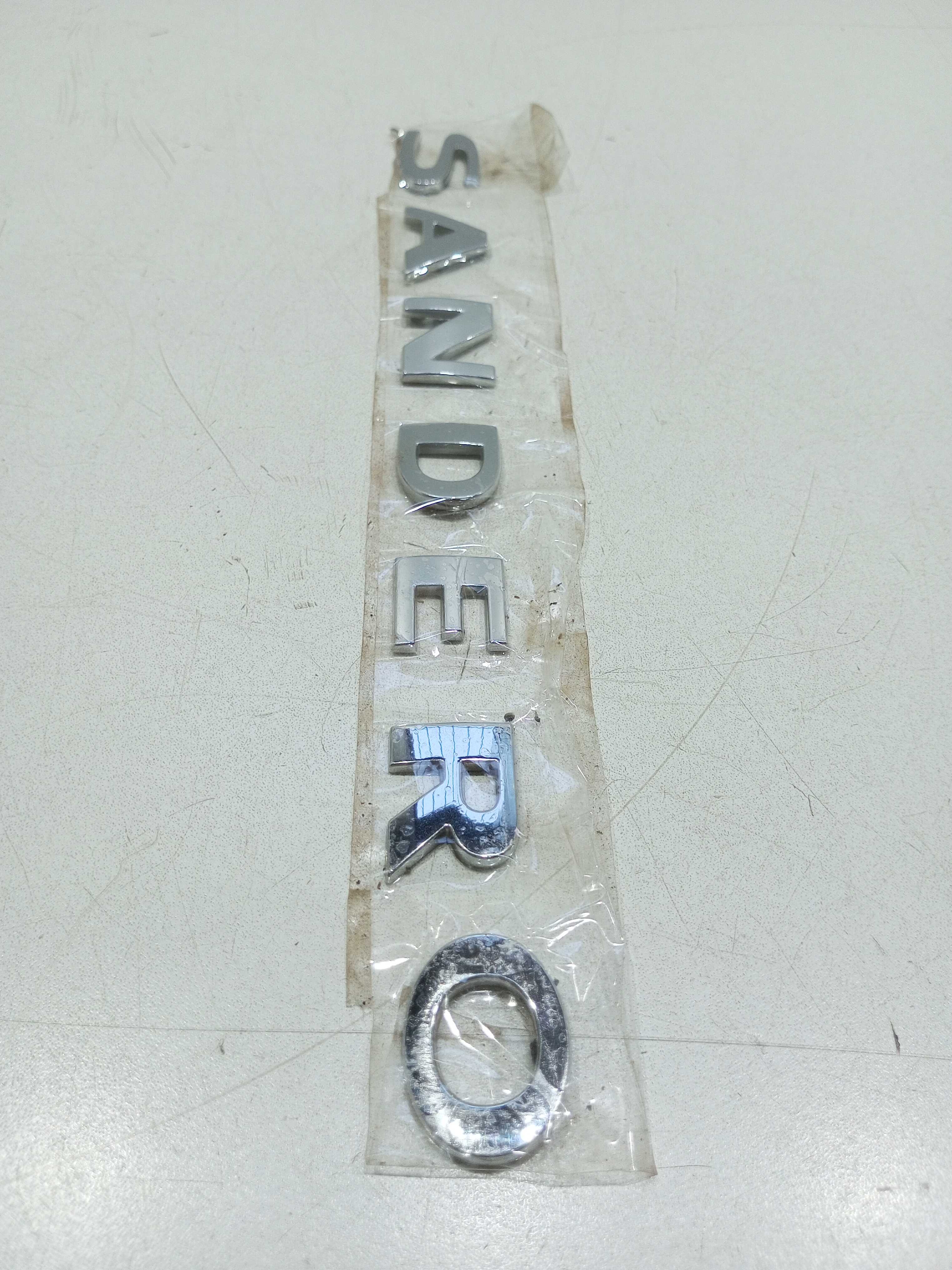 Emblema Da Tampa Traseira Renault Sandero 2016 Cromado 2