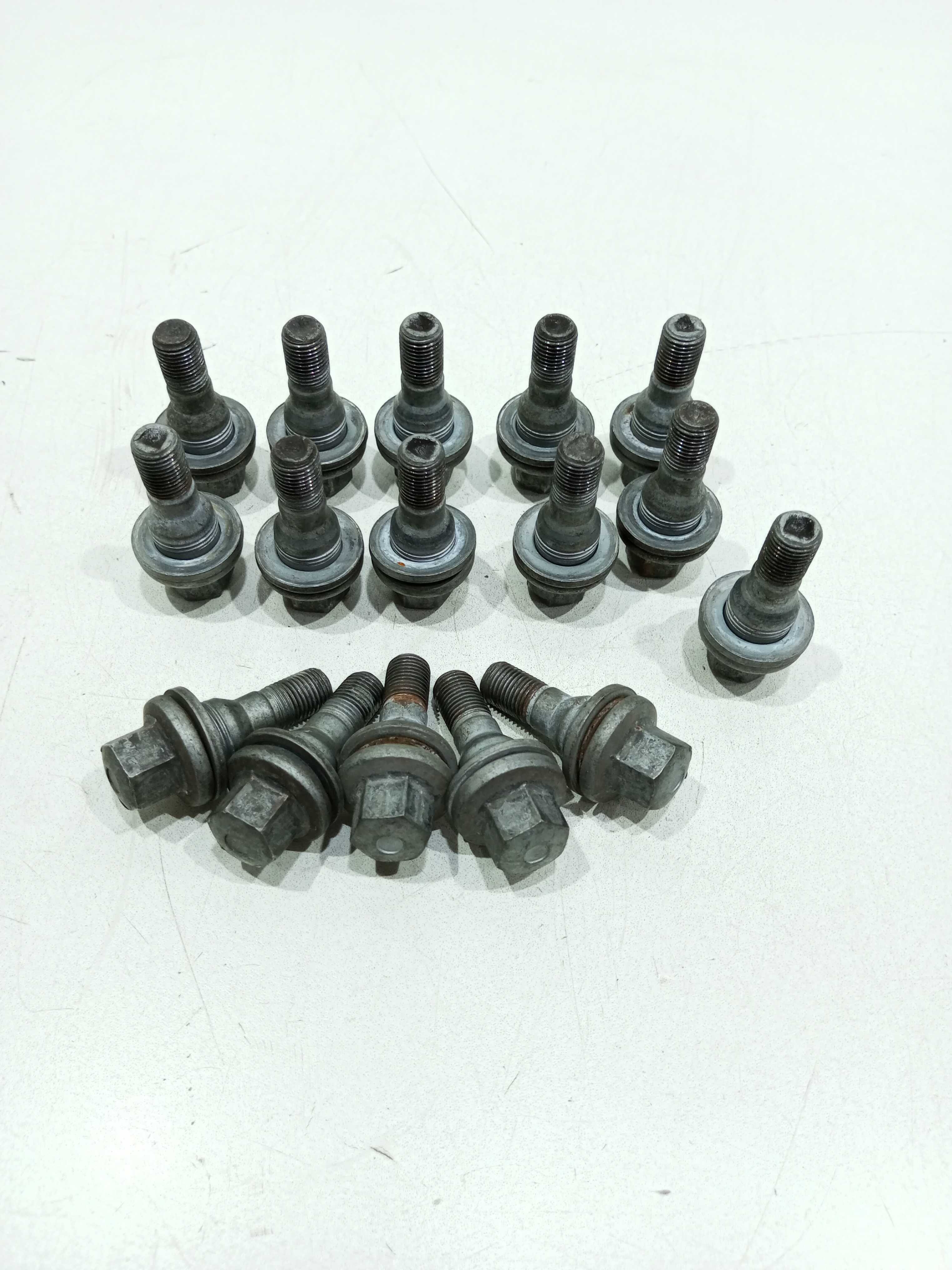Kit Jogo 16 Parafusos  De Roda Citroen C3 1.6 2014 Original 1