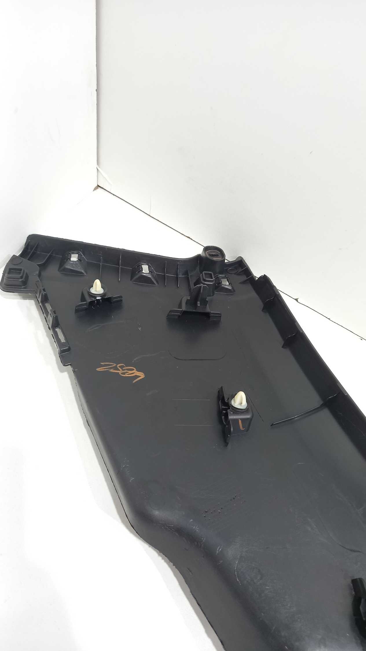 Soleira Porta Traseira Direita Peugeot 2008 2018 6