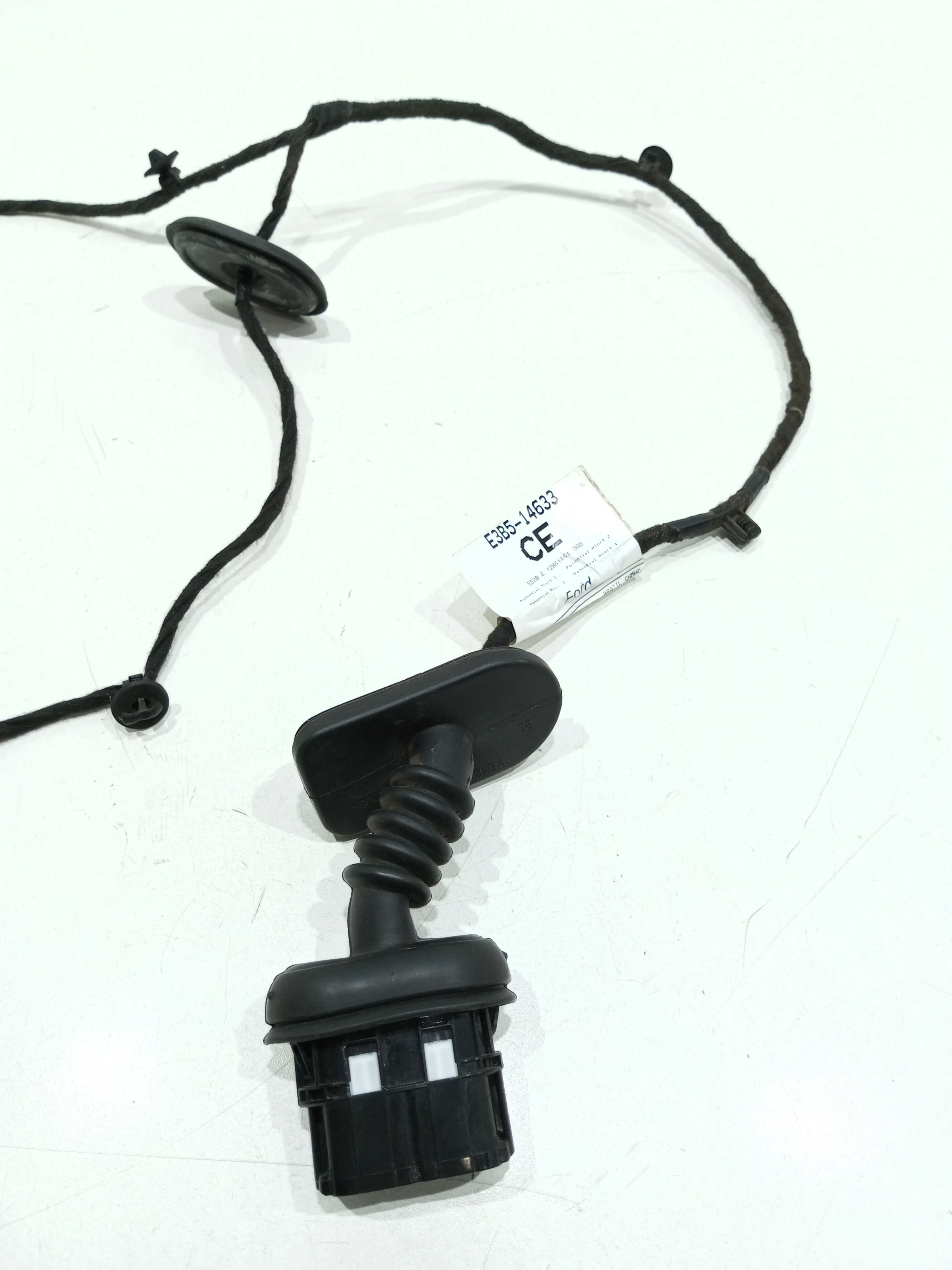 Chicote Porta Traseira Esquerda Ford Ka Se 2017 Hatch 3