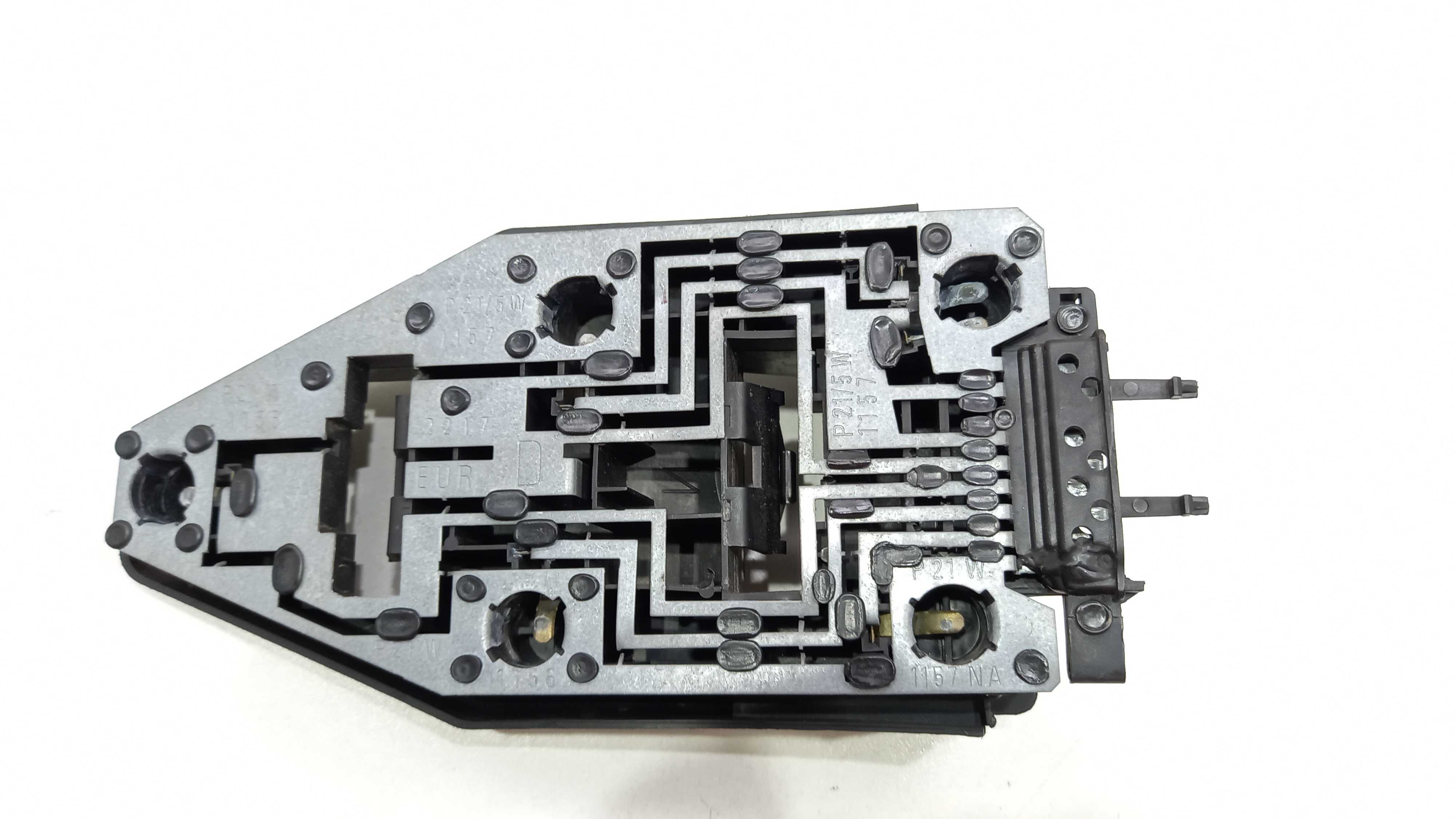 Soquete Circuito Traseiro Direito Peugeot 405 1995 1