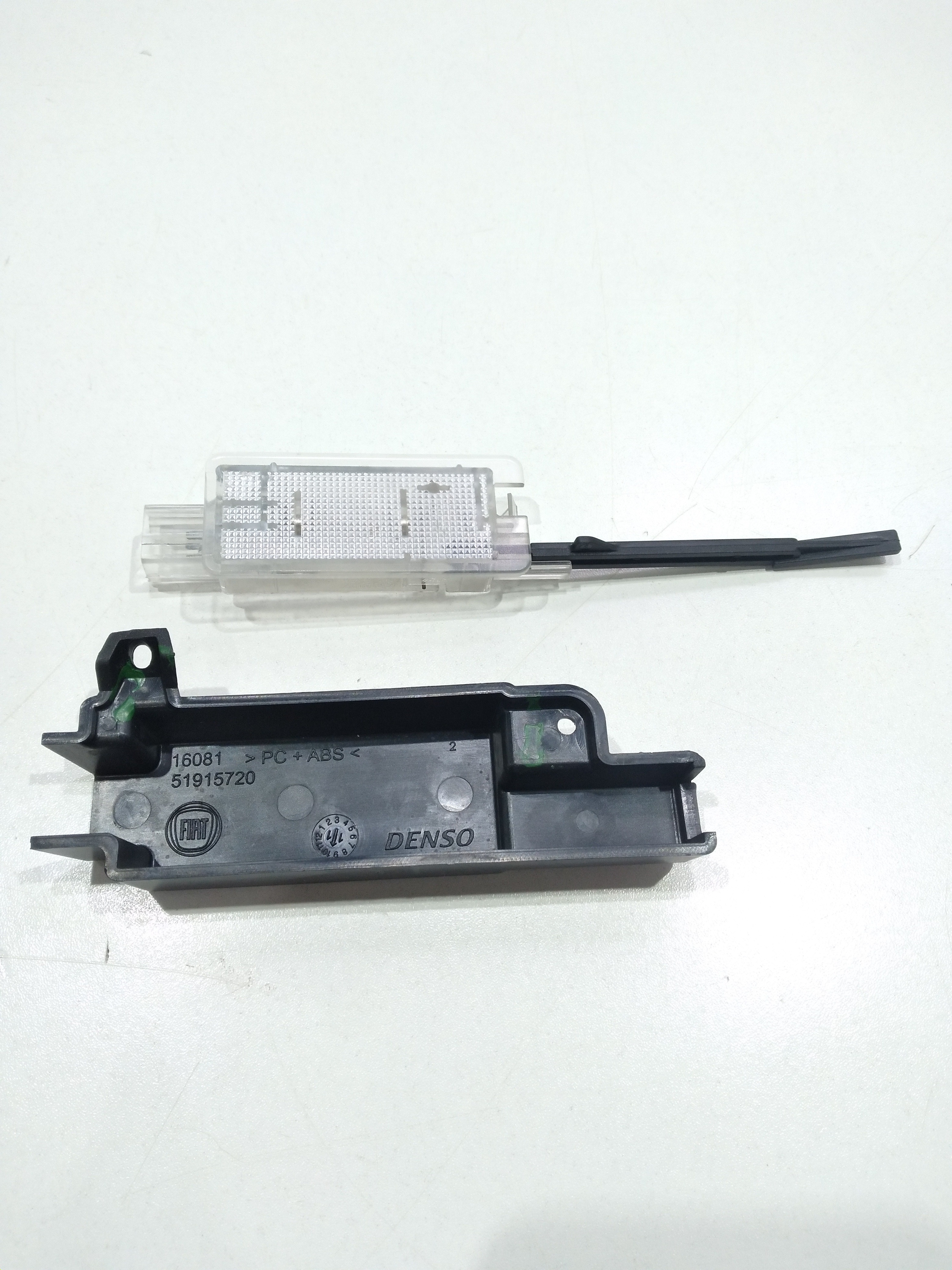 Luz Do Porta Luvas Fiat Grand Siena 1.6 Dualogic 2013 1