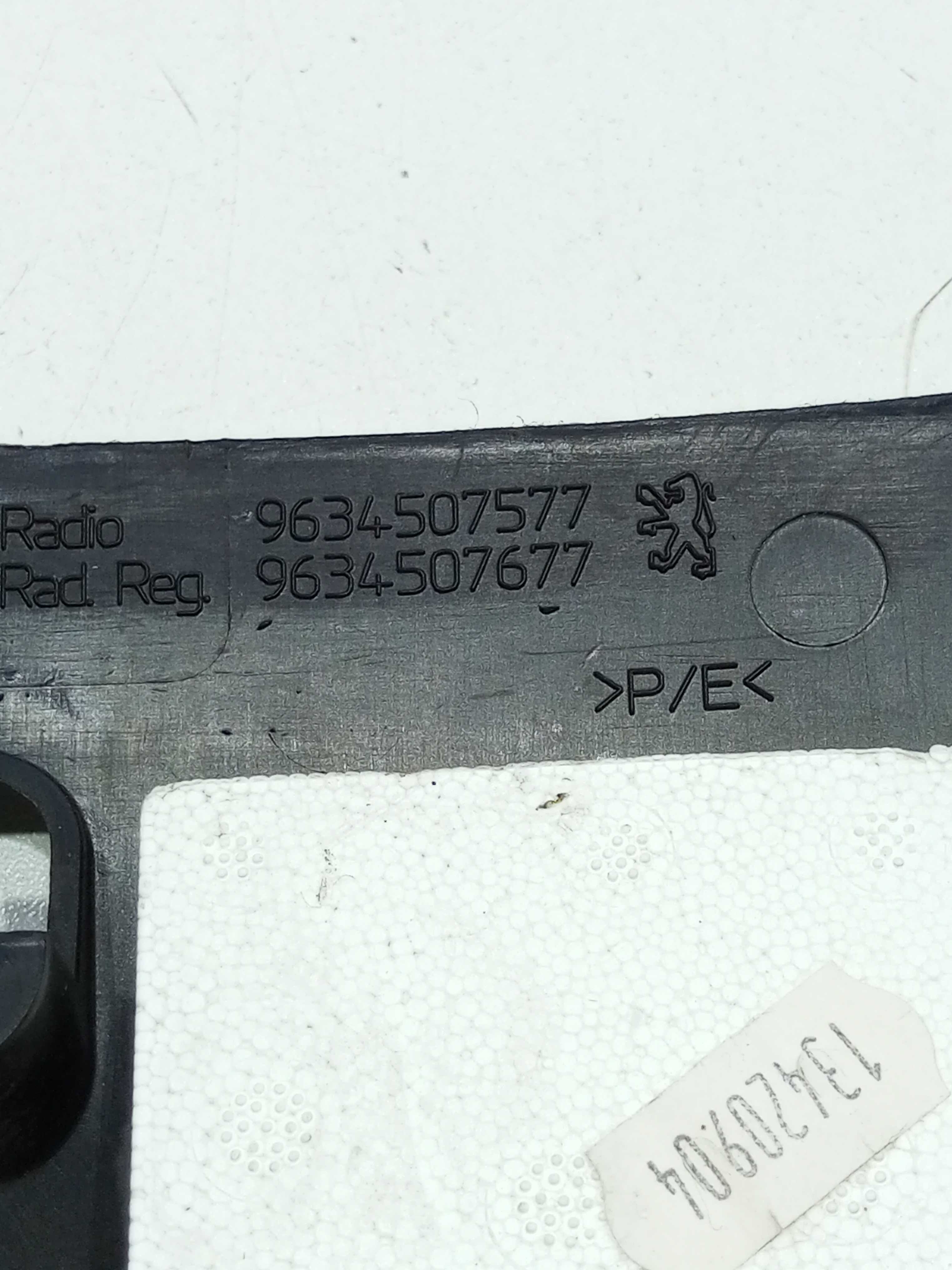 Moldura Chave De Seta Peugeot 307 2.0 2004 Automático 4