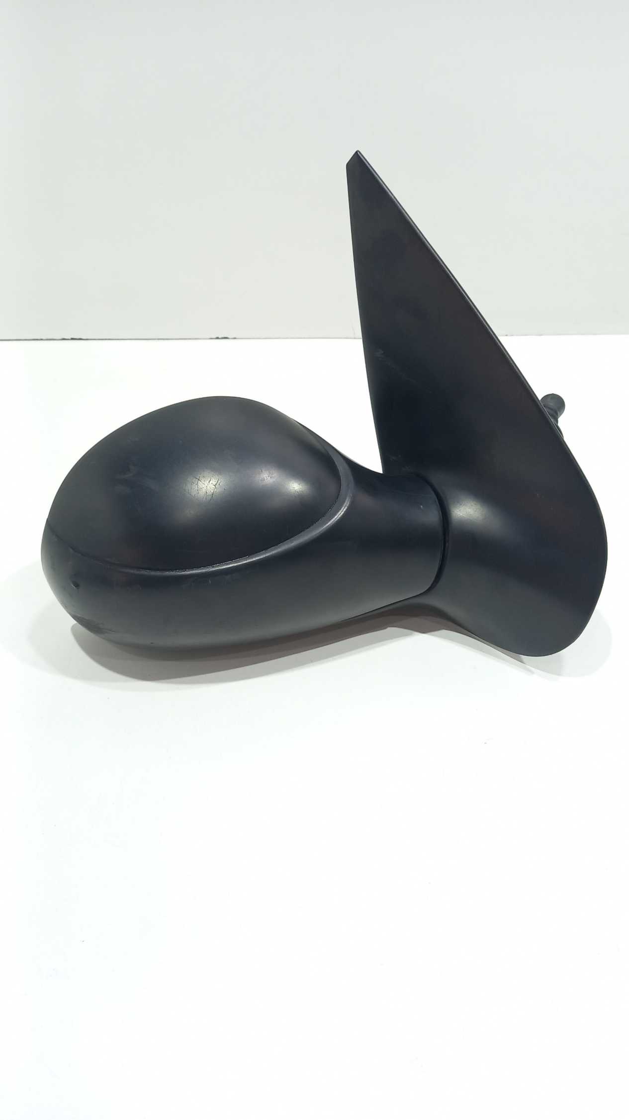 Retrovisor Lado Direito Manual Peugeot  206 2000 3
