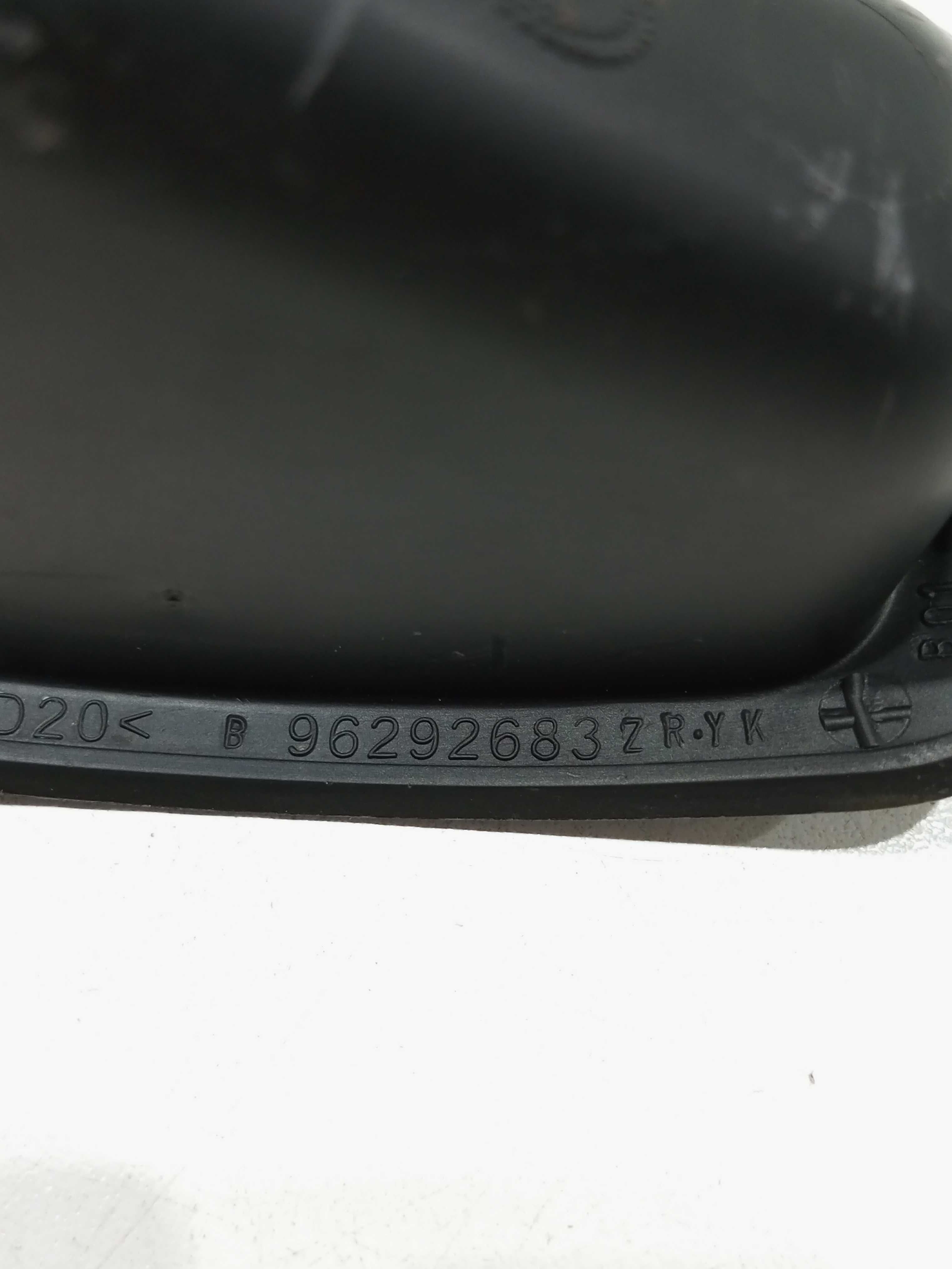 Moldura Porta Objetos Console Central Peugeot 206  Preto 3