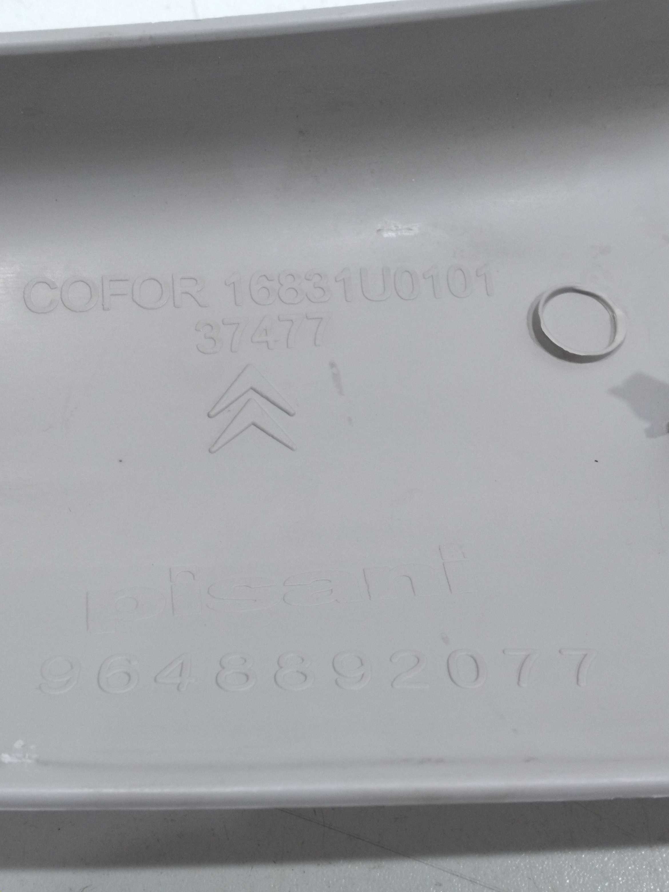 Moldura Coluna Parabrisa Lado Esquerdo Citroën C3 Glx 2011 6