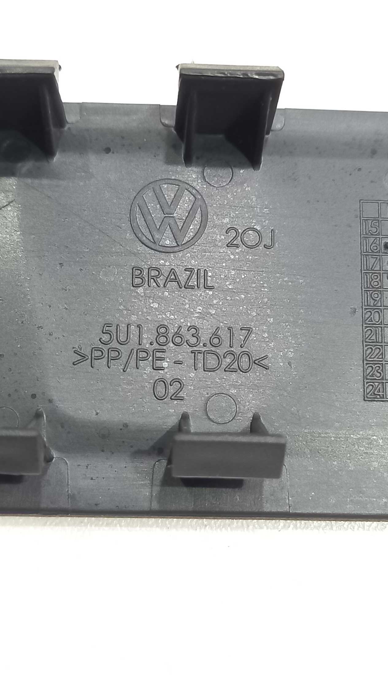 Moldura Com Tomada 12v Vw Voyage 1.6 2019 3
