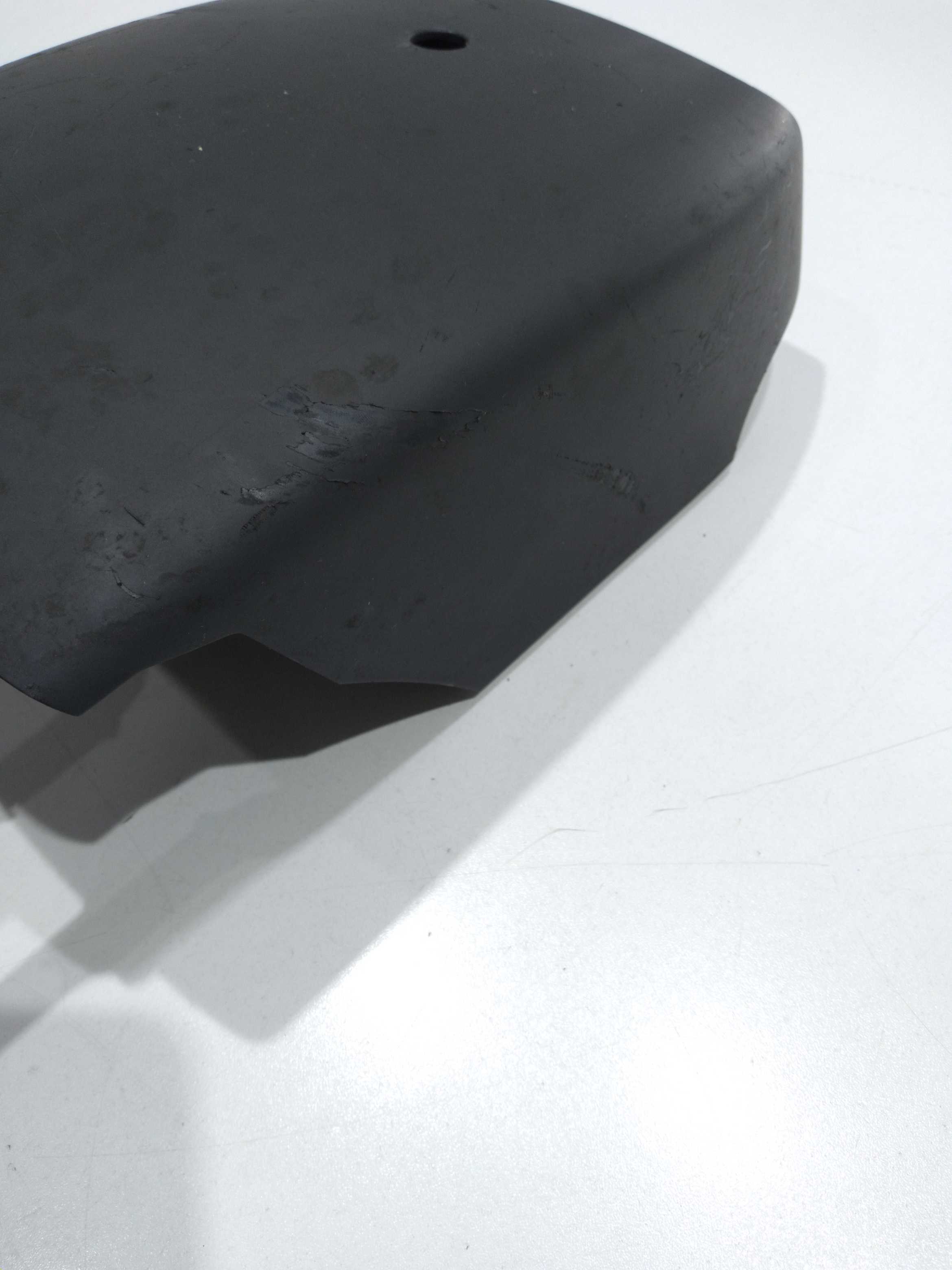 Moldura Chave De Seta Inferior Touareg 4.2 V8 2005 7