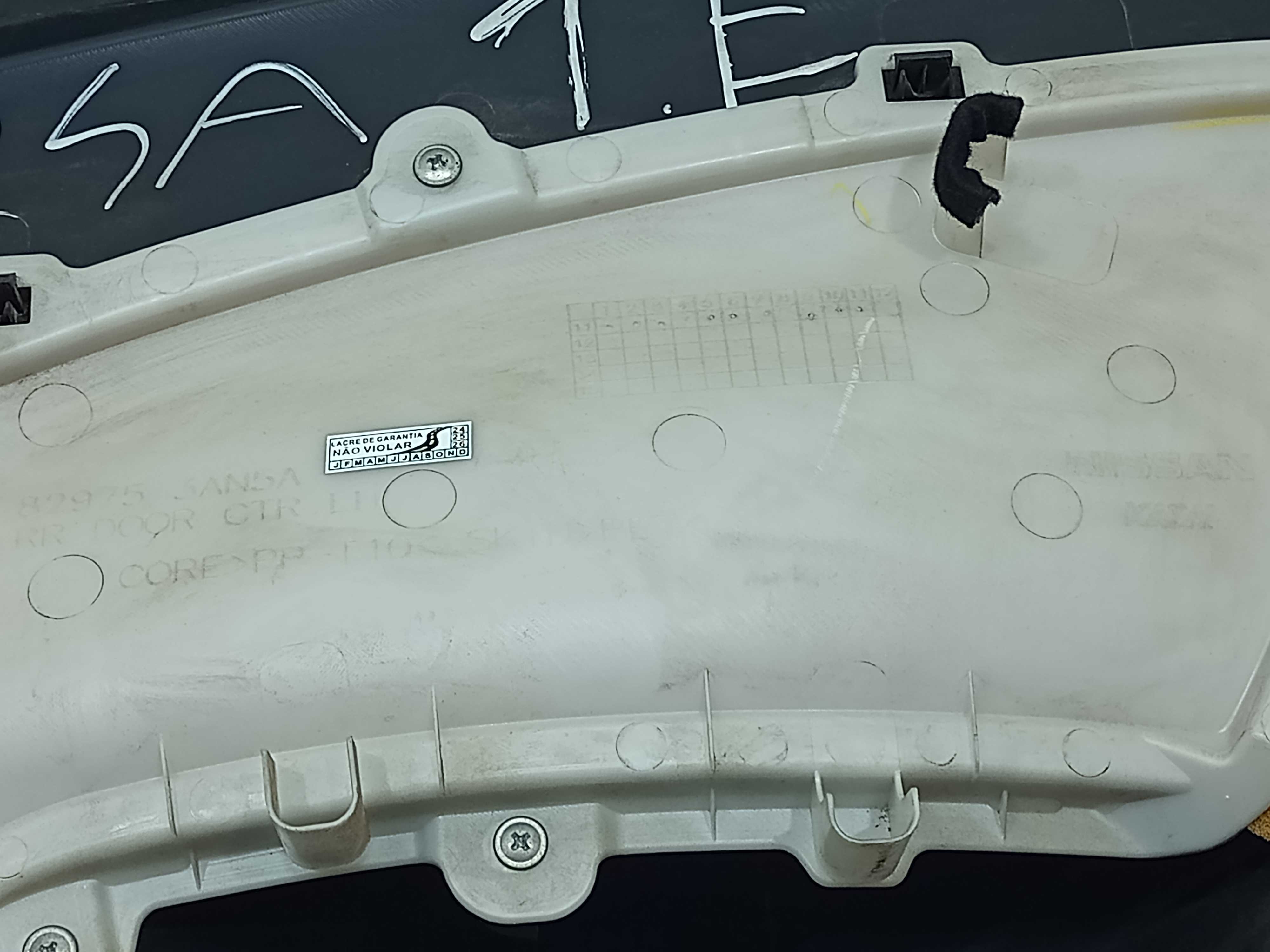 Forro Porta Traseira Esquerda Nissan Versa 2012 Preto 6