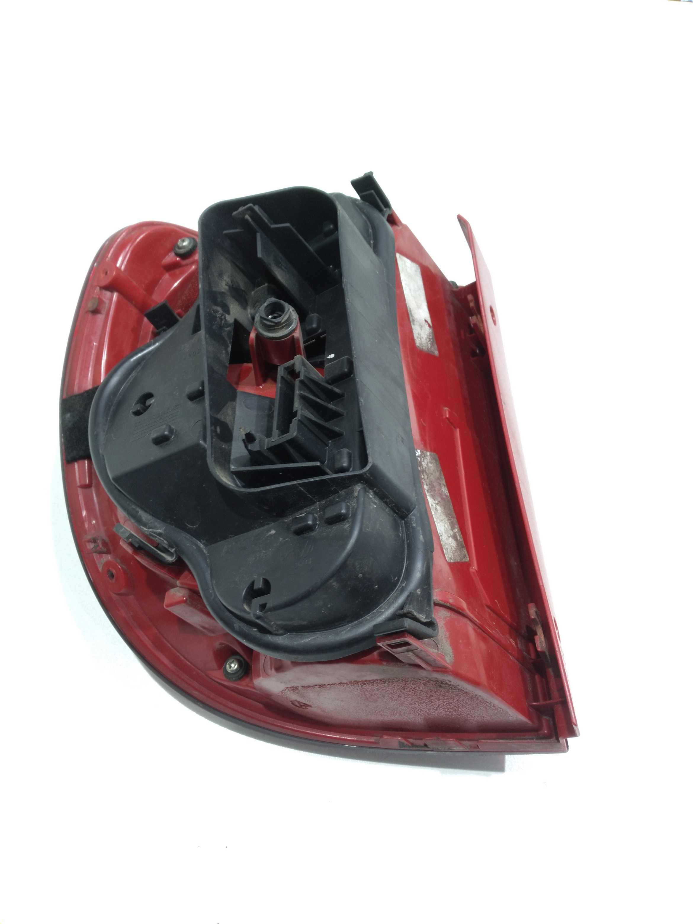 Lanterna Fume Traseira Direita Vw Fox 2012 4