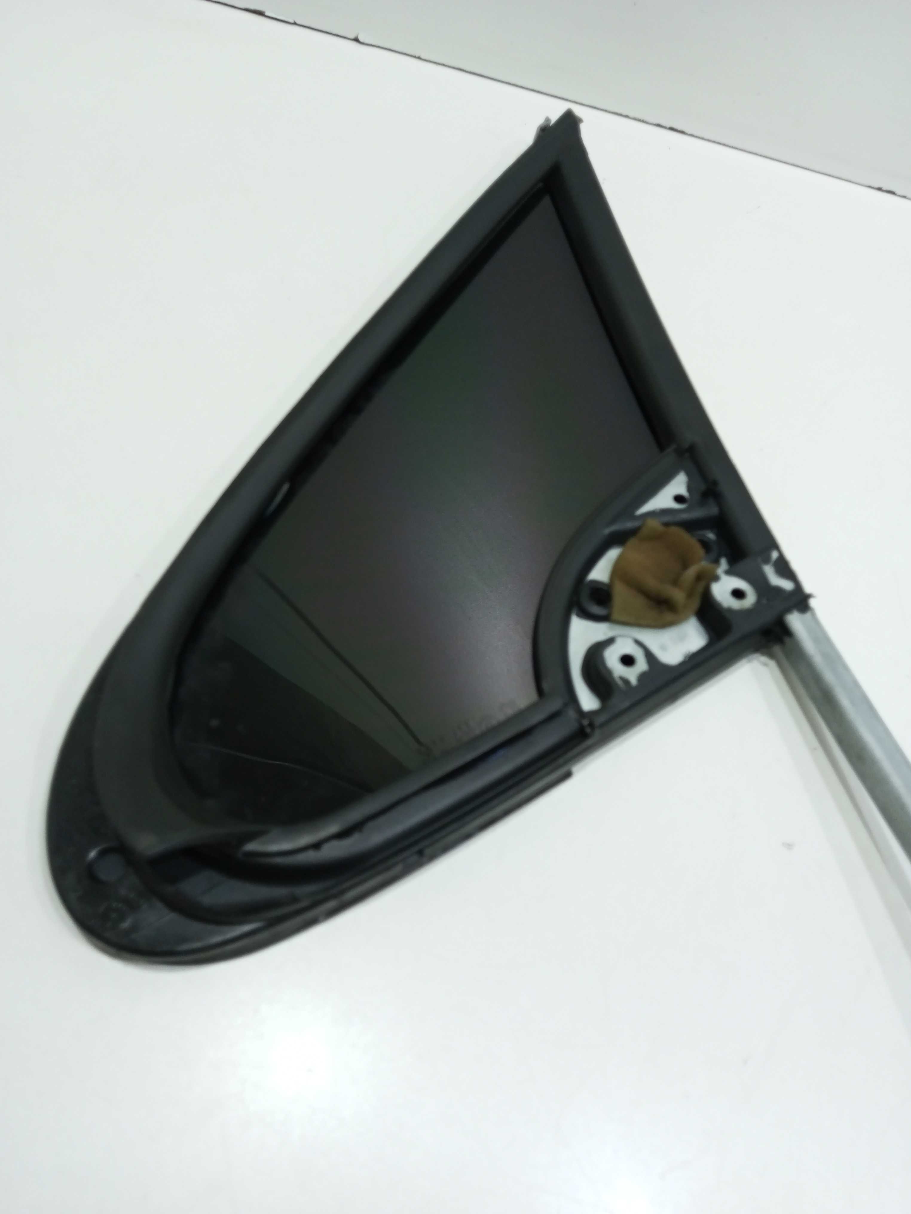 Vidro Fixo Porta Dianteira Direita Peugeot 307 2.0 2004 5