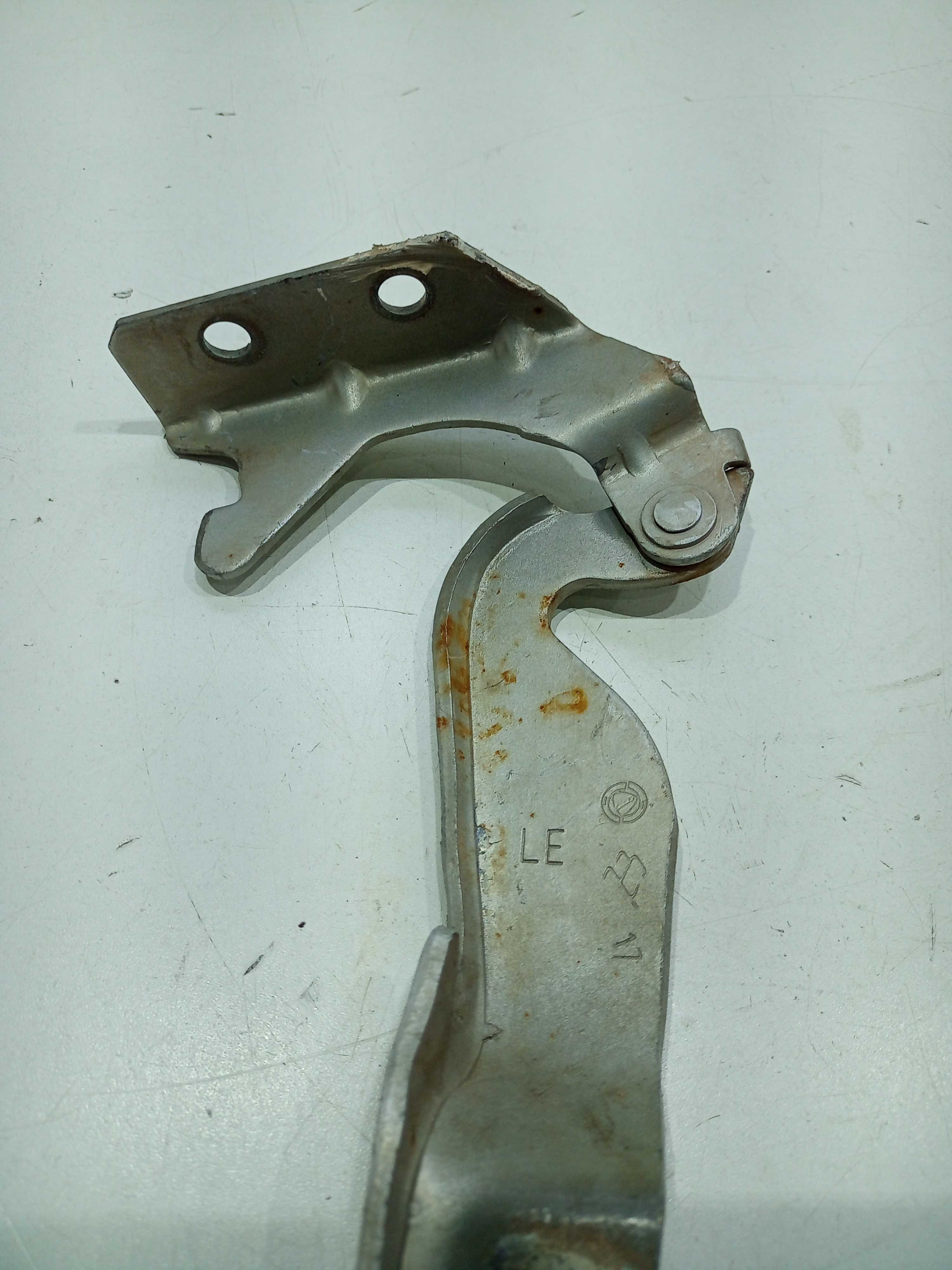 Dobradiça Capô Lado Esquerdo Fiat Strada 1.4 2018 4