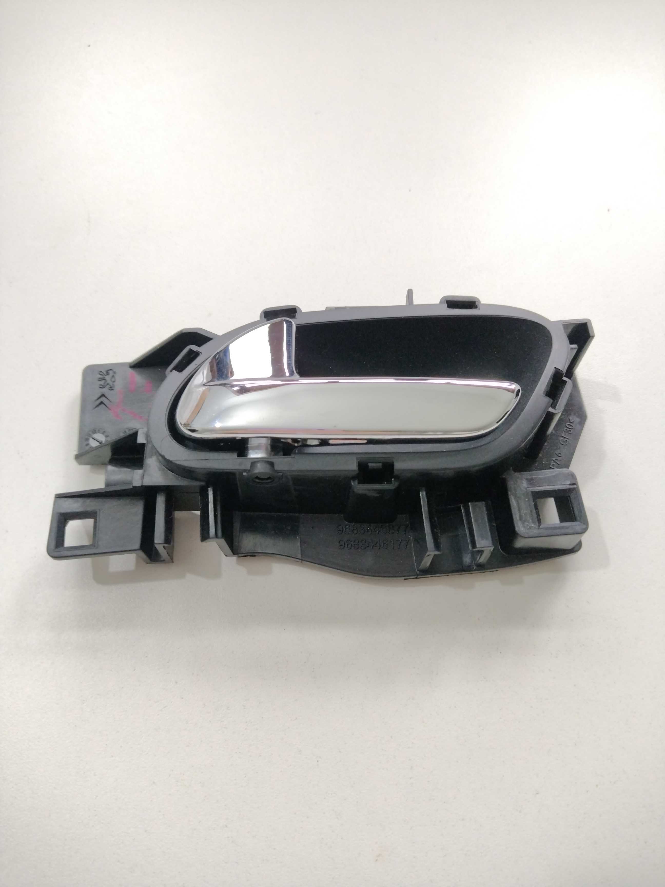 Maçaneta Int Porta Tras Esq Citroen C3 2013 Orig Exclusive 1