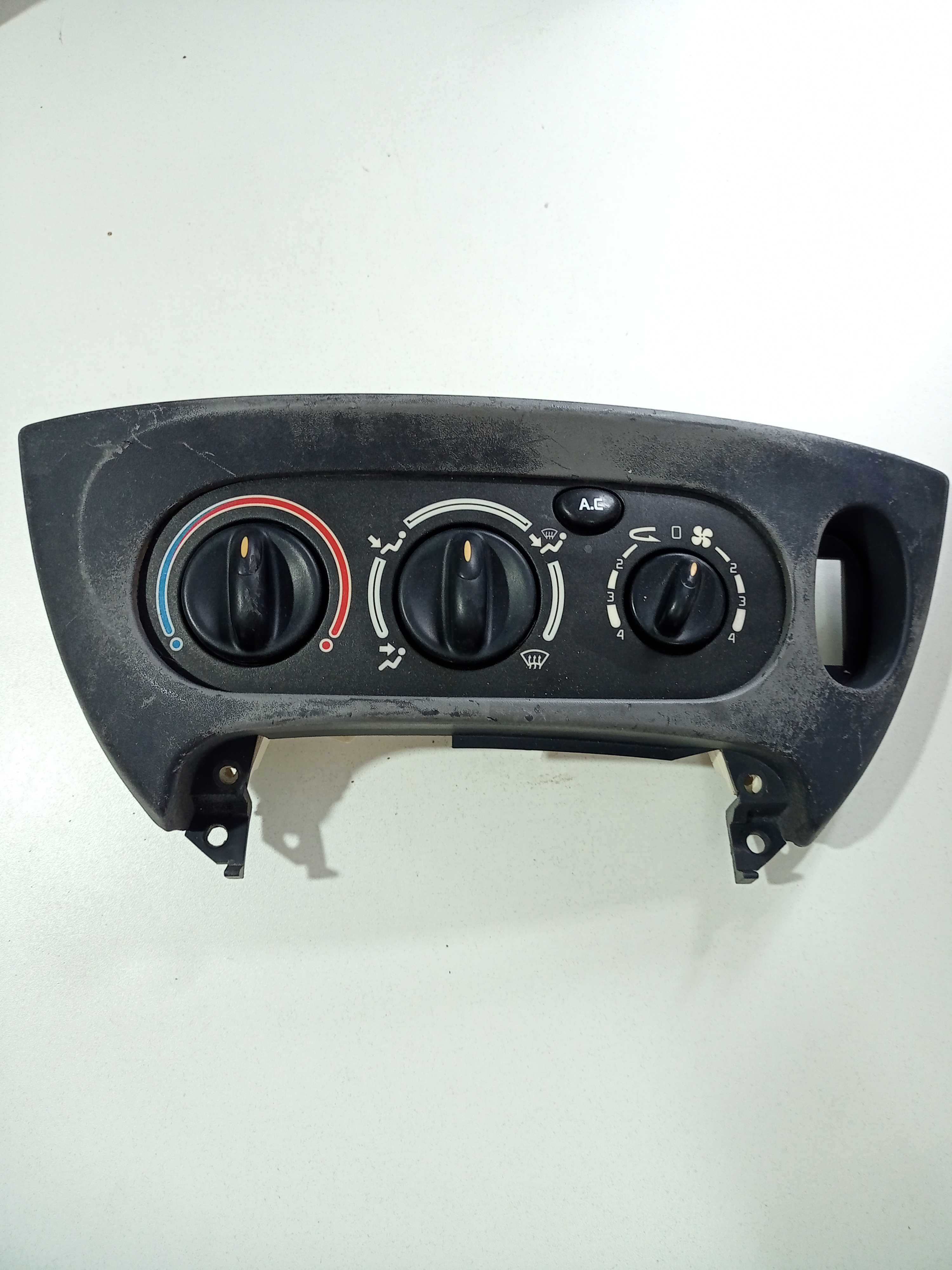 Comando Ar Ventilação Megane 2000 663391j 1