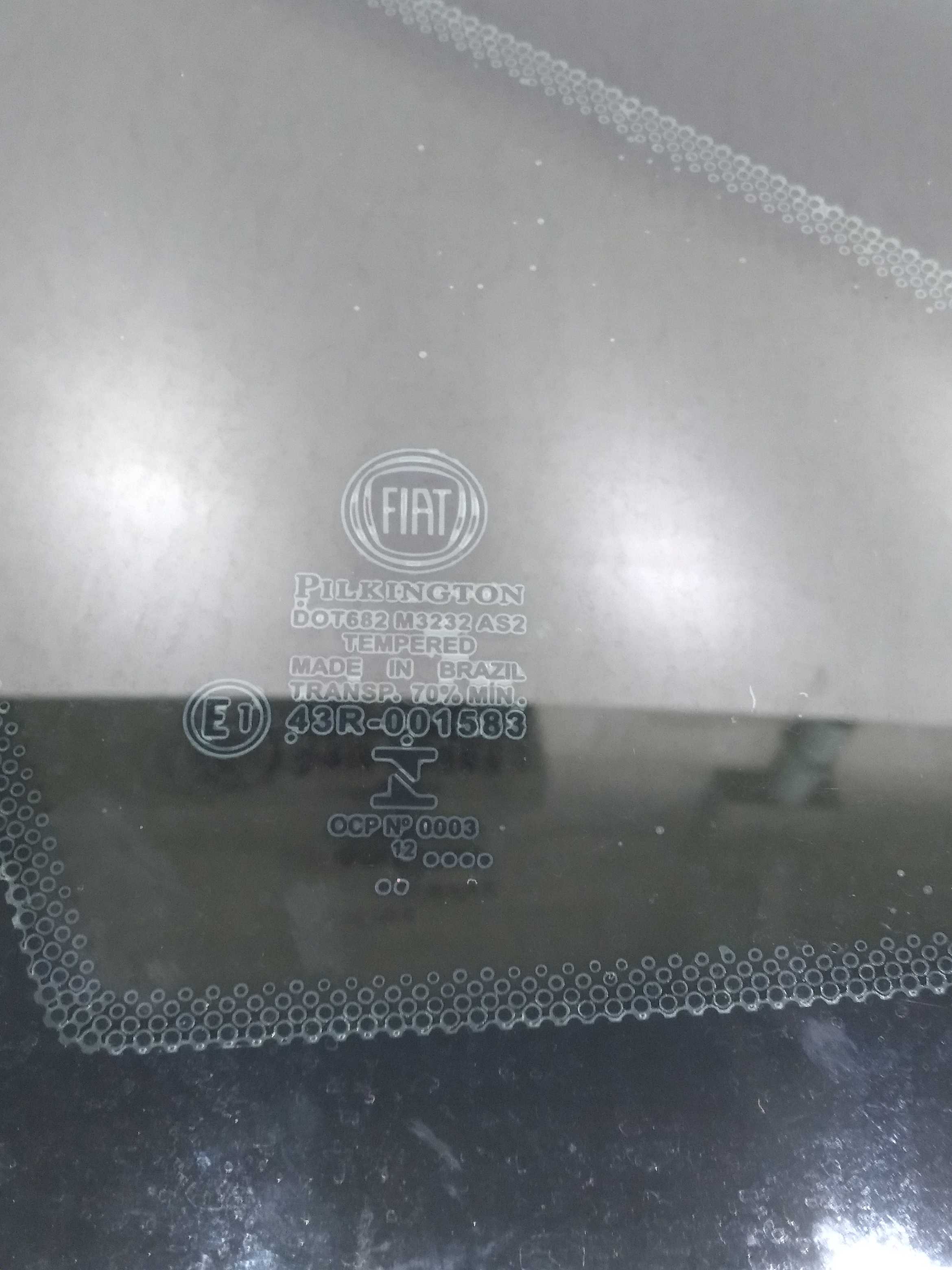 Vidro Fixo Da Coluna Traseira Esquerda Grand Siena 1.6 2013 3