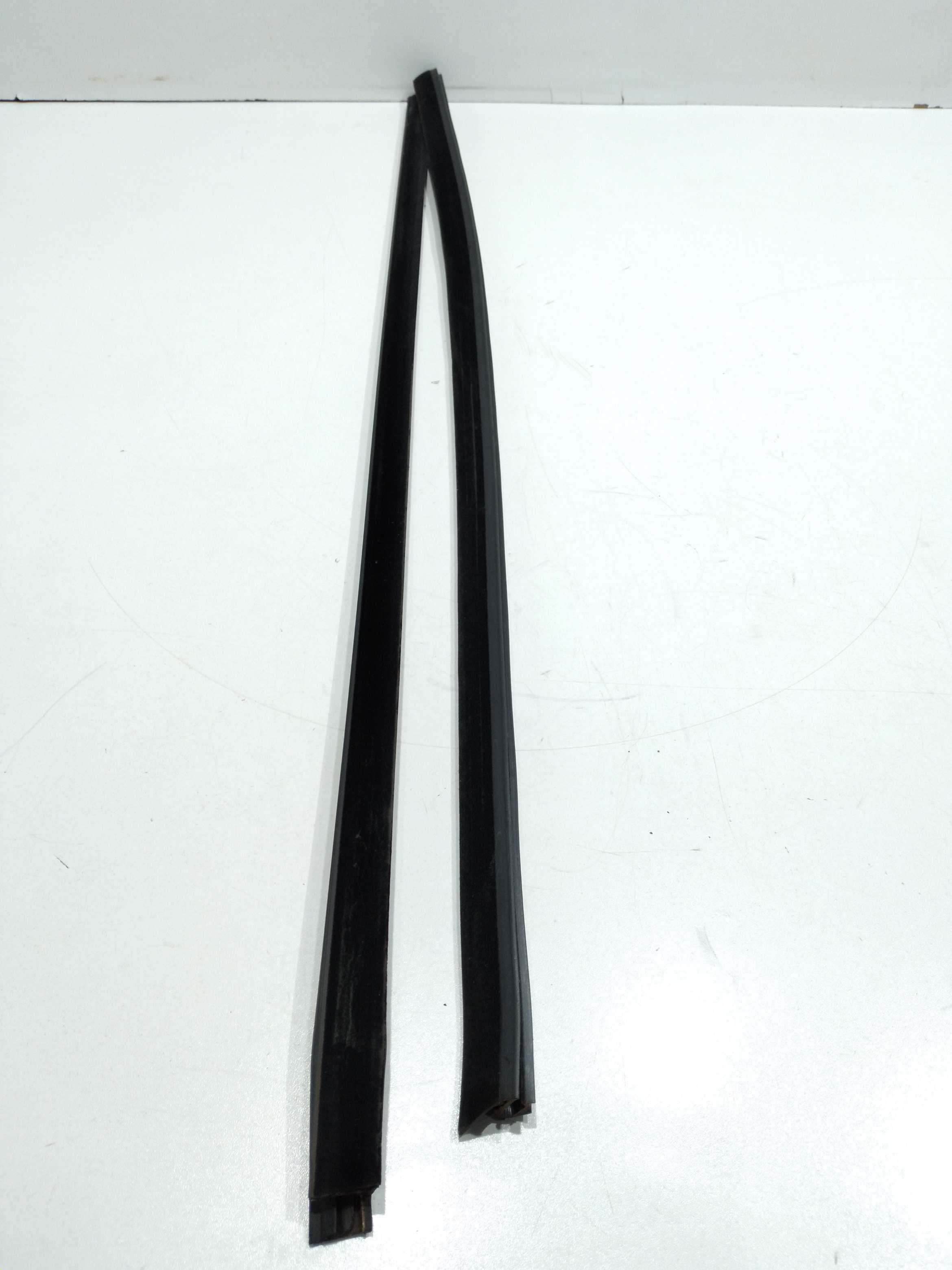 Par Pestana Porta Dianteira Esquerda Fiat Strada Hard 2018 Prero 1