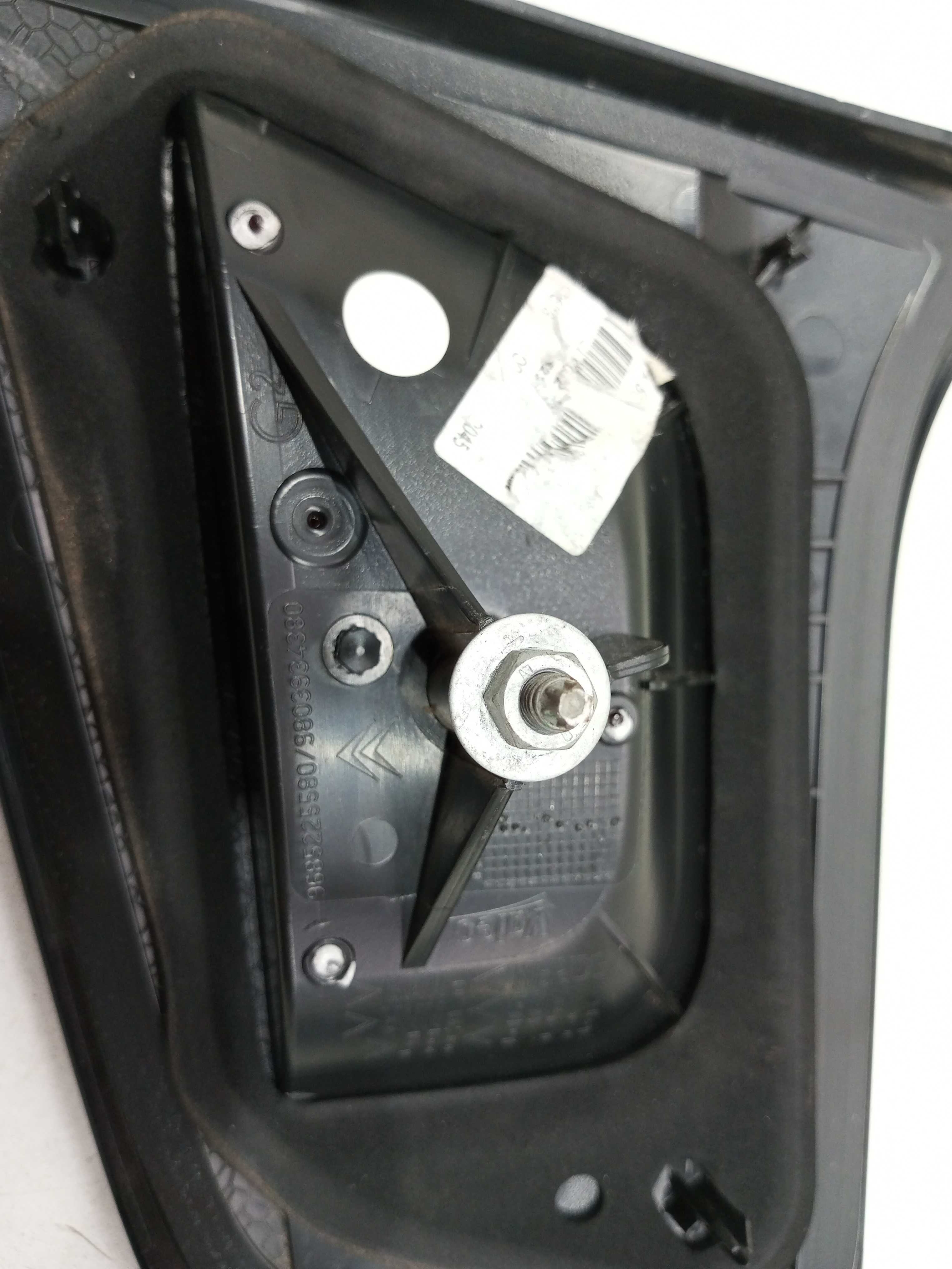 Lanterna Tampa Traseira Lado Esquerdo Citroen C3 1.6 2014 5