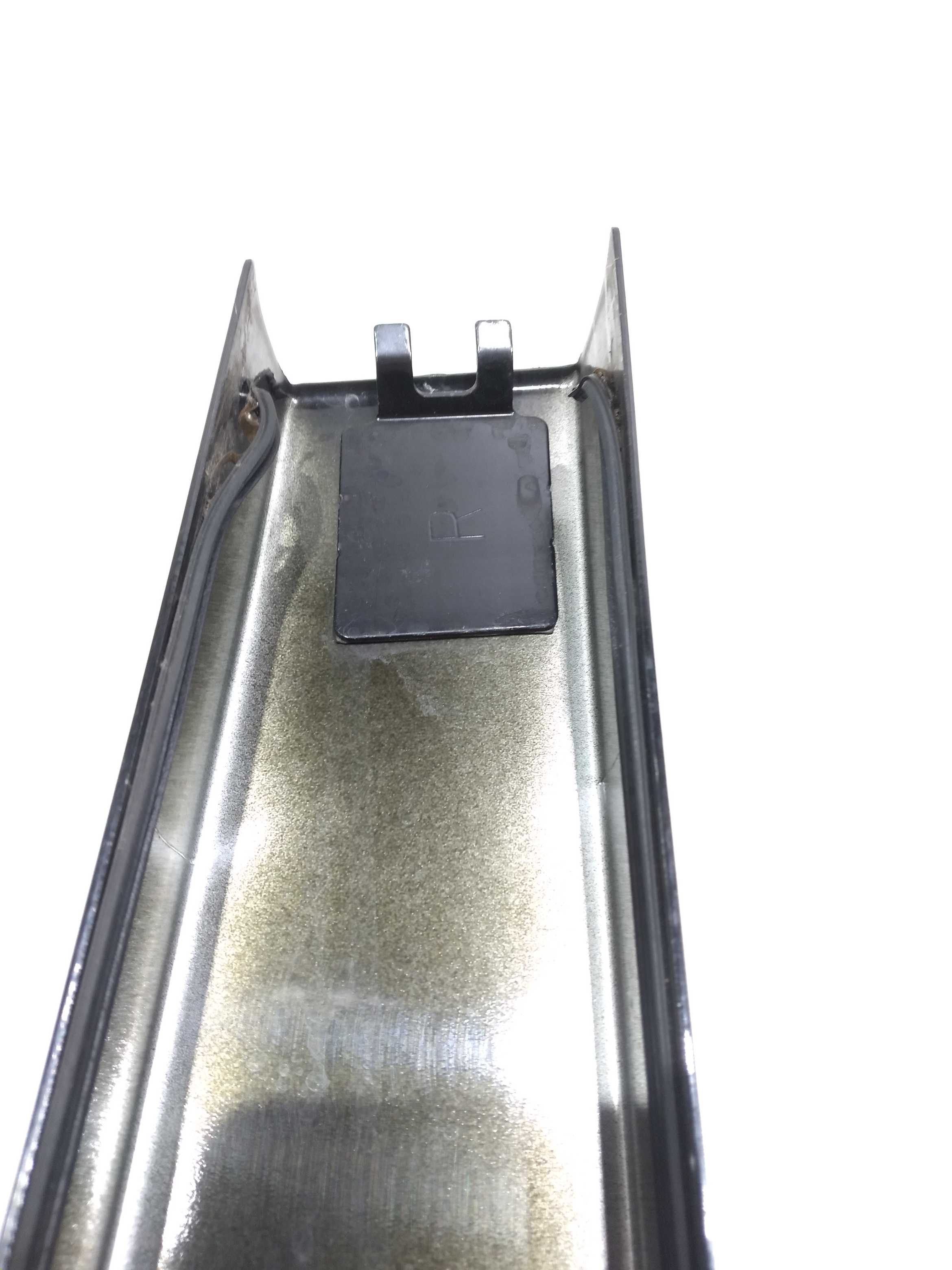Moldura Externa Coluna Central Dir. Vw Touareg 4.2 2005 Prero 5