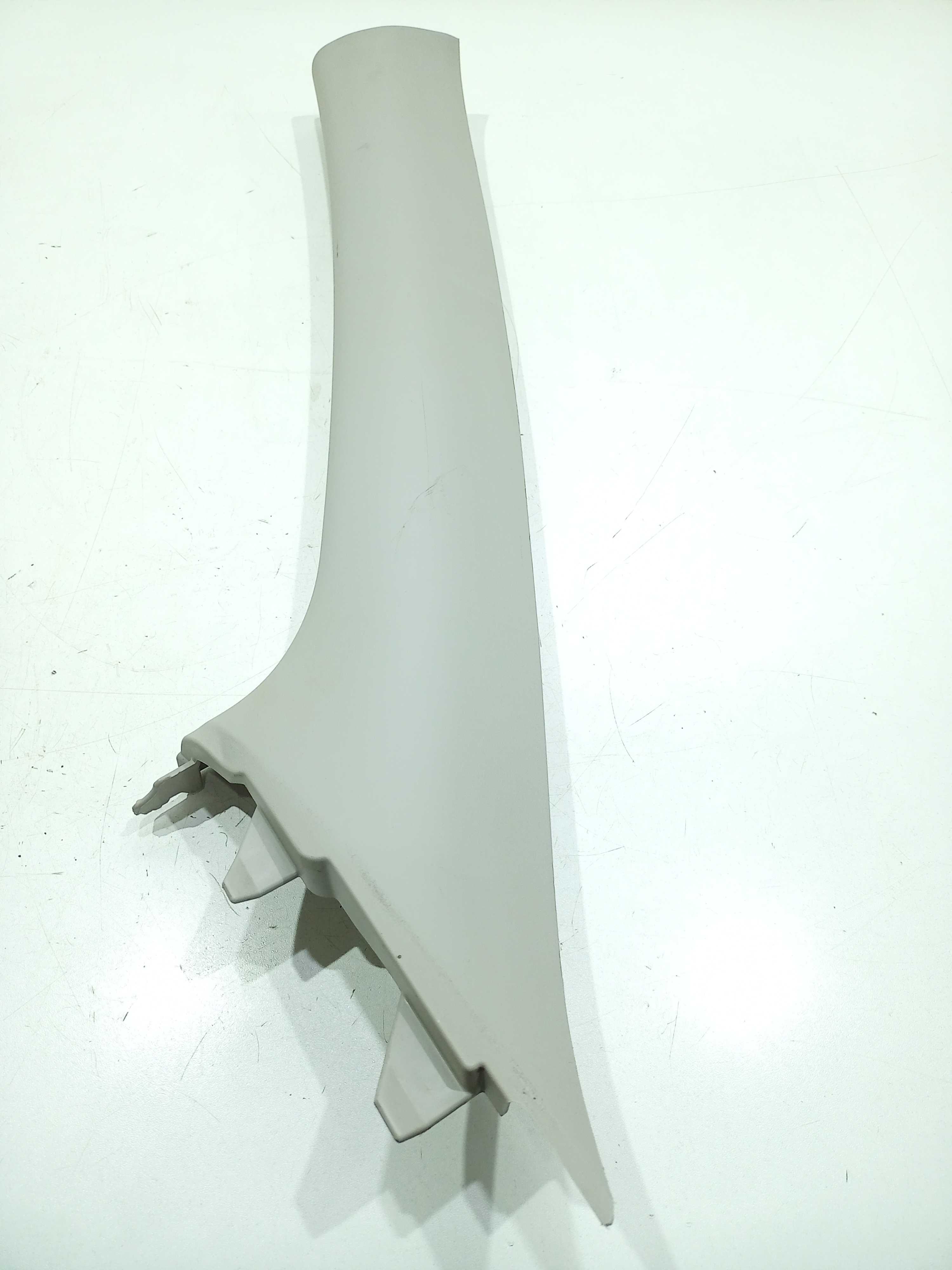 Moldura Coluna Parabrisa Lado Esquerdo Nissan Versa 2019 1